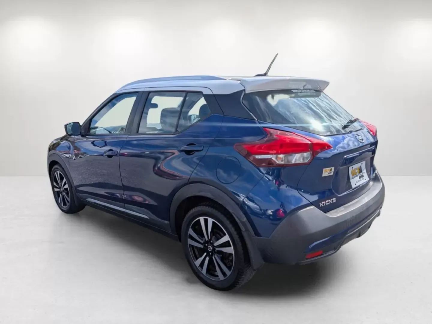 2019 /Charcoal Nissan Kicks SR (3N1CP5CU1KL) with an Other engine, located at 1430 Gateway Drive, Opelika, AL, 36801, (334) 239-0944, 32.637871, -85.409790 - Looking for a compact SUV that fits your active lifestyle and offers a blend of style and functionality? Look no further than the 2019 Nissan Kicks SR, now available at Gils Auto, your trusted Buy Here Pay Here dealership located at 521 Old Farm Lane Rd, Prattville, AL 36066. With a spacious interio - Photo#6