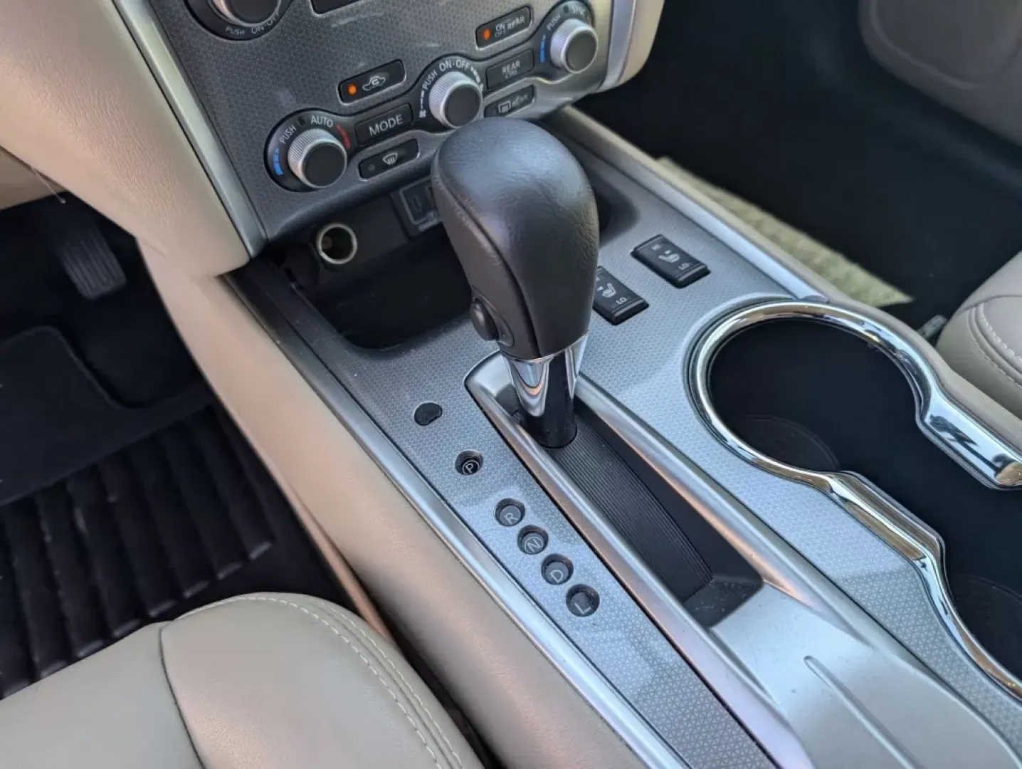 2019 /Almond Nissan Pathfinder SL (5N1DR2MN1KC) with an Other engine, located at 7000 Northlake Connector, Columbus, GA, 31904, (706) 987-8085, 32.524975, -84.978134 - **Discover Your Next Adventure with the 2019 Nissan Pathfinder SL at Gils Auto in Phenix City, AL!**<br /> <br /> Are you ready to elevate your family's travel experience? The 2019 Nissan Pathfinder SL is the perfect companion for family road trips, weekend adventures, or daily commutes. With spacio - Photo#14