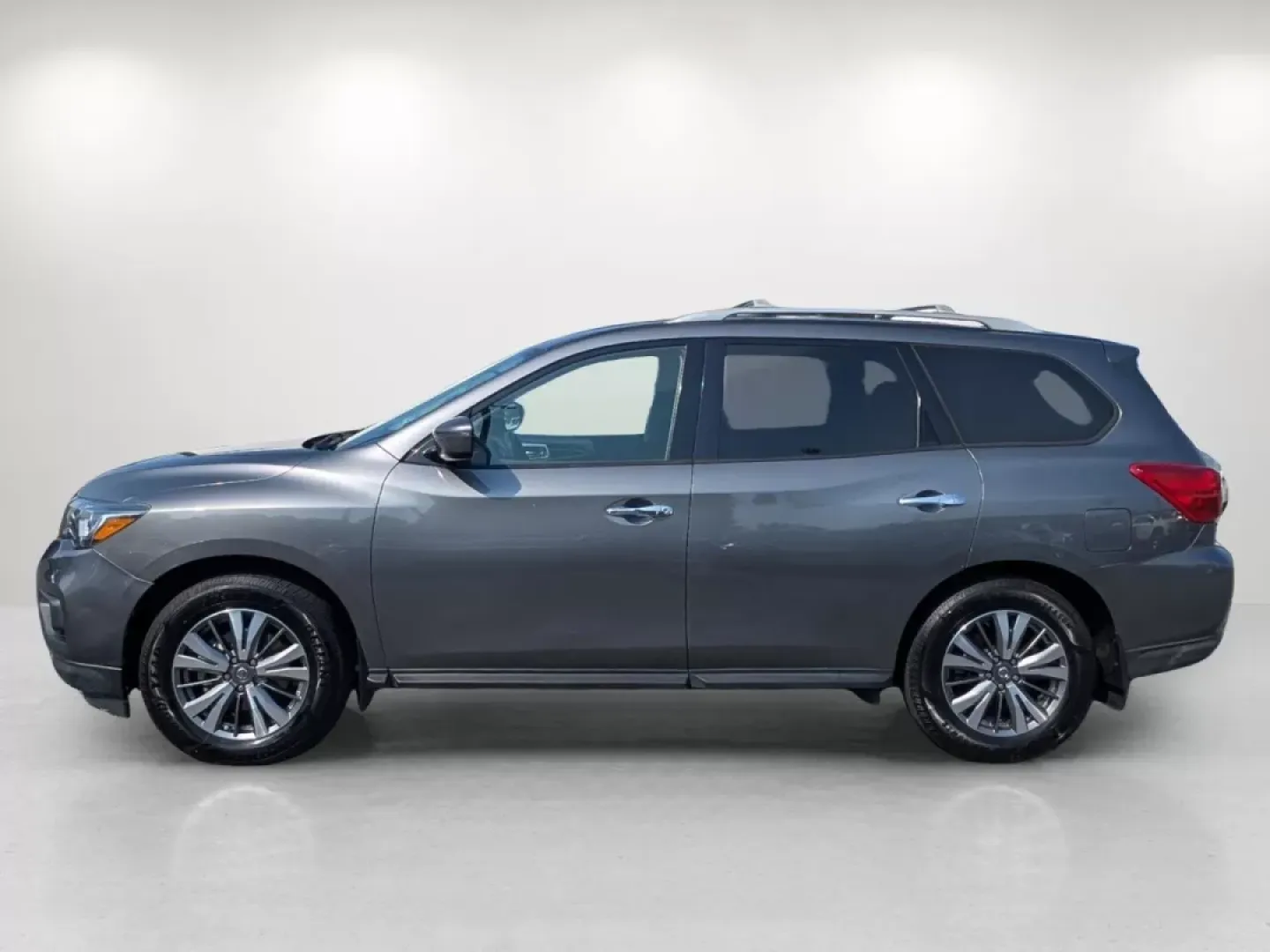 2019 /Charcoal Nissan Pathfinder S (5N1DR2MN5KC) with an Other engine, located at 521 Old Farm Lane Rd, Prattville, AL, 36066, (334) 325-1505, 32.482460, -86.416367 - ### Discover the Perfect Family SUV: 2019 Nissan Pathfinder at Gils Auto - Your Trusted Buy Here Pay Here Dealer!<br /> <br /> Are you searching for the ideal family vehicle that combines comfort, versatility, and style? Look no further than this stunning 2019 Nissan Pathfinder, available now at Gil - Photo#7