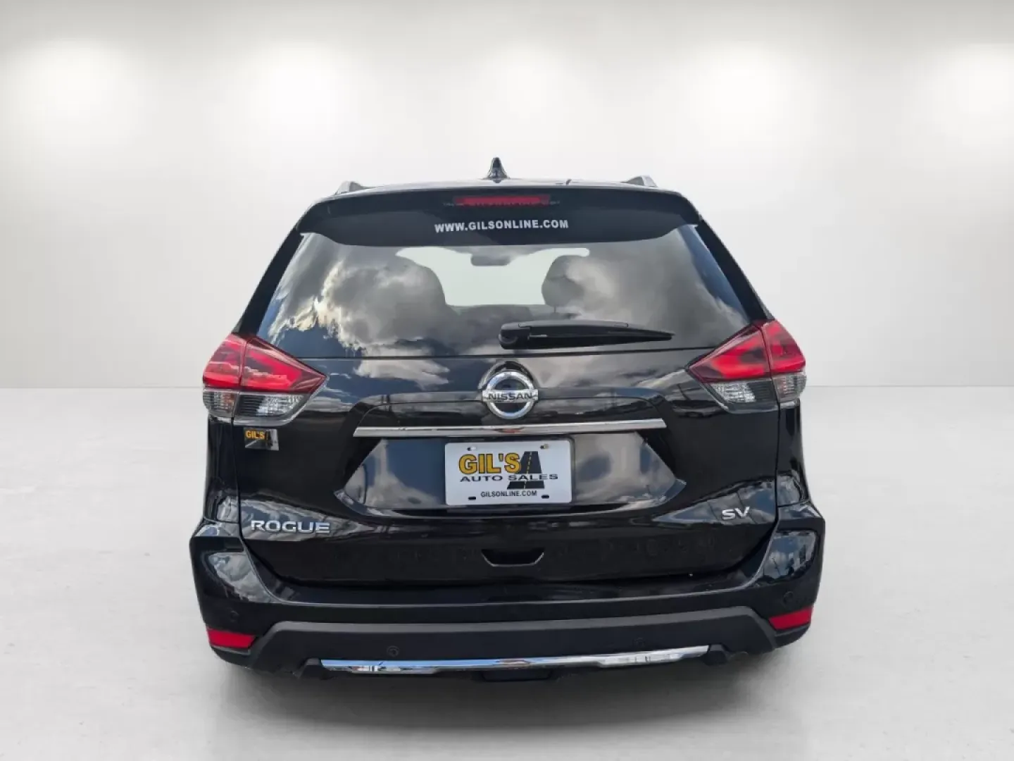 2019 /Charcoal Nissan Rogue SV (KNMAT2MT2KP) with an Other engine, located at 3959 U.S. 80 W, Phenix City, AL, 36870, (334) 297-4885, 32.469296, -85.135185 - Are you ready to elevate your daily commute or embark on your next weekend adventure? Look no further than this stunning 2019 Nissan Rogue SV, available now at Gils Auto in Phenix City, AL! With its versatile design and impressive features, this SUV is perfect for growing families, budget-conscious - Photo#6