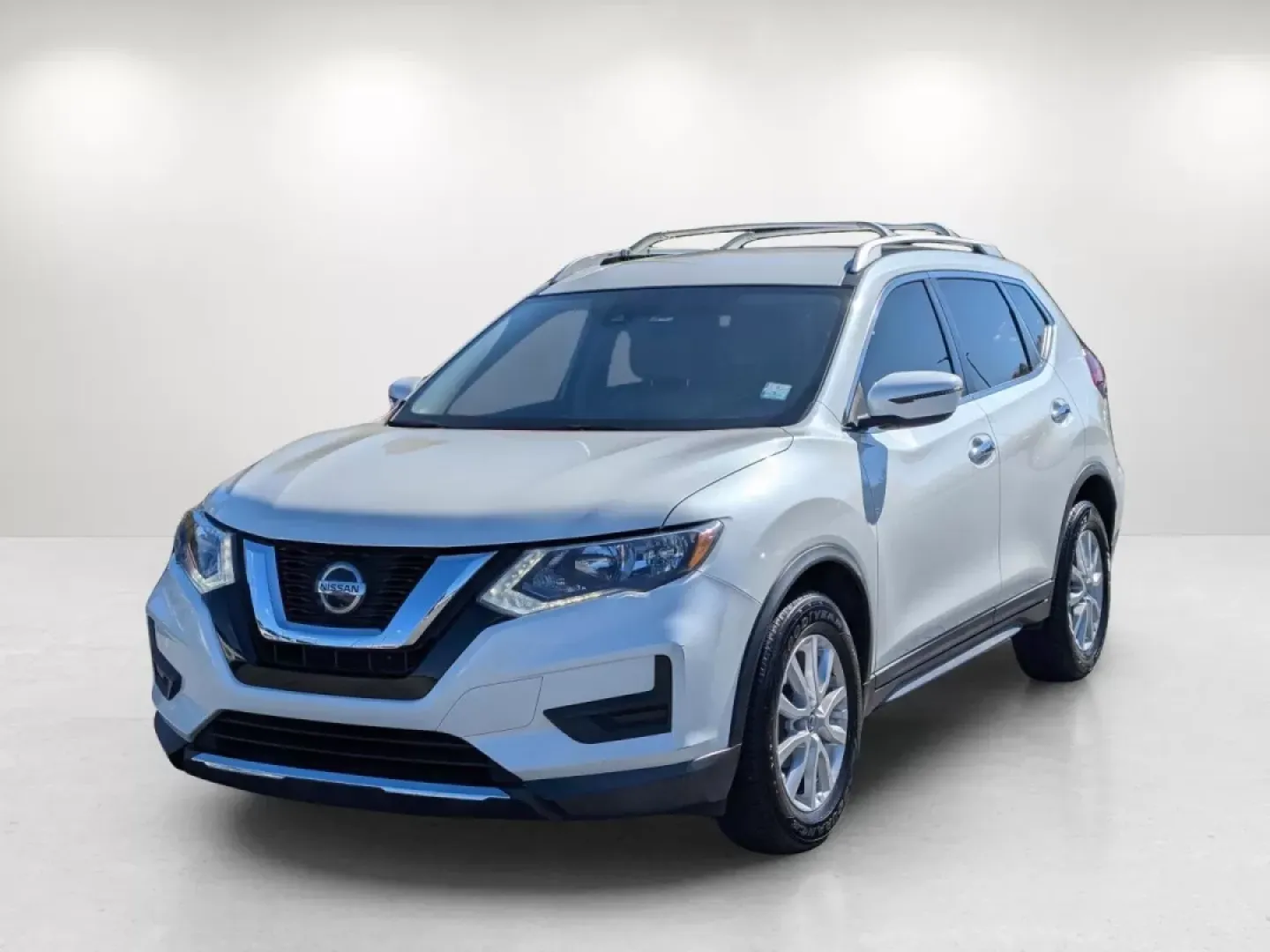 2019 /Almond Nissan Rogue SV (KNMAT2MT6KP) with an Other engine, located at 3959 U.S. 80 W, Phenix City, AL, 36870, (334) 297-4885, 32.469296, -85.135185 - Elevate your driving experience with the 2019 Nissan Rogue SV, a versatile SUV designed for those who crave adventure and practicality. Whether you're navigating the daily hustle in Phenix City, AL, or embarking on weekend getaways to explore nearby attractions like the Lakewood Park or the stunning - Photo#1