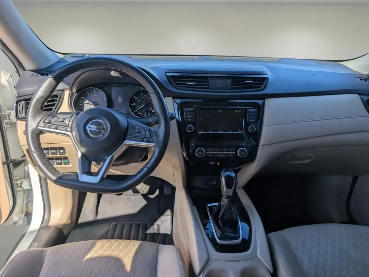 2019 /Almond Nissan Rogue SV (KNMAT2MT6KP) with an Other engine, located at 3959 U.S. 80 W, Phenix City, AL, 36870, (334) 297-4885, 32.469296, -85.135185 - Elevate your driving experience with the 2019 Nissan Rogue SV, a versatile SUV designed for those who crave adventure and practicality. Whether you're navigating the daily hustle in Phenix City, AL, or embarking on weekend getaways to explore nearby attractions like the Lakewood Park or the stunning - Photo#12