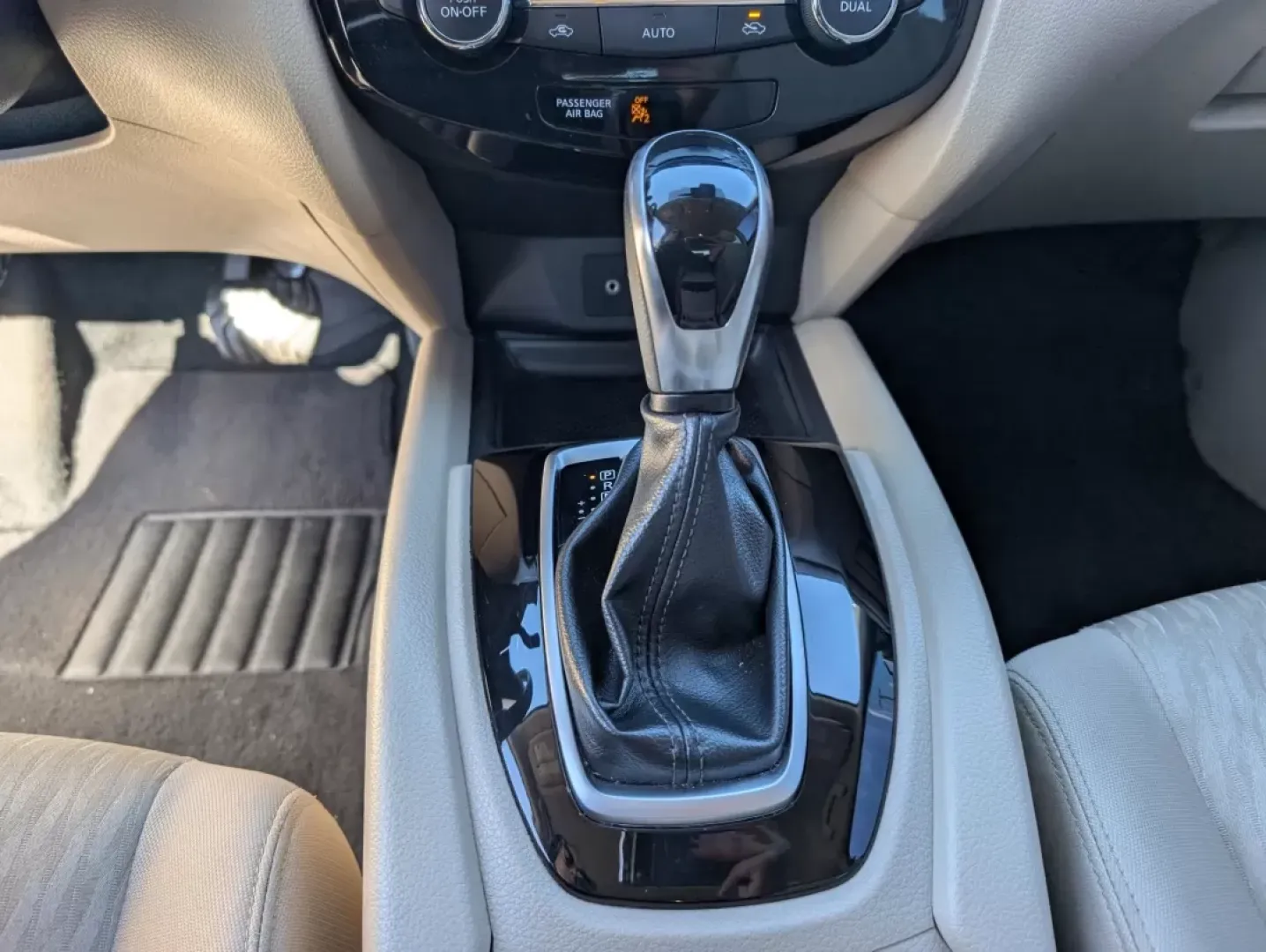 2019 /Almond Nissan Rogue SV (KNMAT2MT6KP) with an Other engine, located at 3959 U.S. 80 W, Phenix City, AL, 36870, (334) 297-4885, 32.469296, -85.135185 - Elevate your driving experience with the 2019 Nissan Rogue SV, a versatile SUV designed for those who crave adventure and practicality. Whether you're navigating the daily hustle in Phenix City, AL, or embarking on weekend getaways to explore nearby attractions like the Lakewood Park or the stunning - Photo#13