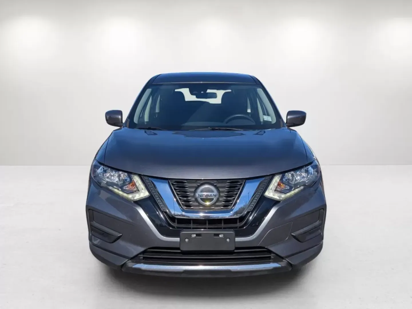 2019 /Charcoal Nissan Rogue S (5N1AT2MT6KC) with an Other engine, located at 1430 Gateway Drive, Opelika, AL, 36801, (334) 239-0944, 32.637871, -85.409790 - **Discover Your Next Adventure with the 2019 Nissan Rogue at Gils Auto in Phenix City, AL!**<br /> <br /> Are you ready to elevate your lifestyle with a versatile and reliable SUV? The 2019 Nissan Rogue is your perfect partner for everything from daily commutes to weekend getaways. With its spacious - Photo#1