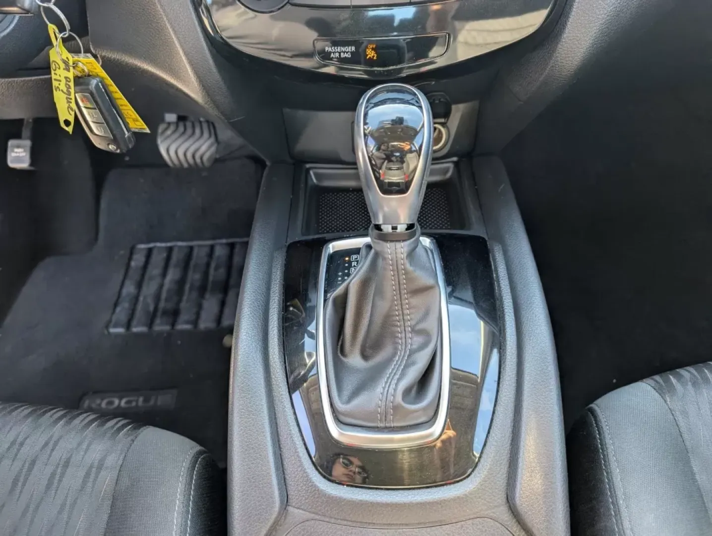 2019 /Charcoal Nissan Rogue S (5N1AT2MT6KC) with an Other engine, located at 1430 Gateway Drive, Opelika, AL, 36801, (334) 239-0944, 32.637871, -85.409790 - **Discover Your Next Adventure with the 2019 Nissan Rogue at Gils Auto in Phenix City, AL!**<br /> <br /> Are you ready to elevate your lifestyle with a versatile and reliable SUV? The 2019 Nissan Rogue is your perfect partner for everything from daily commutes to weekend getaways. With its spacious - Photo#13