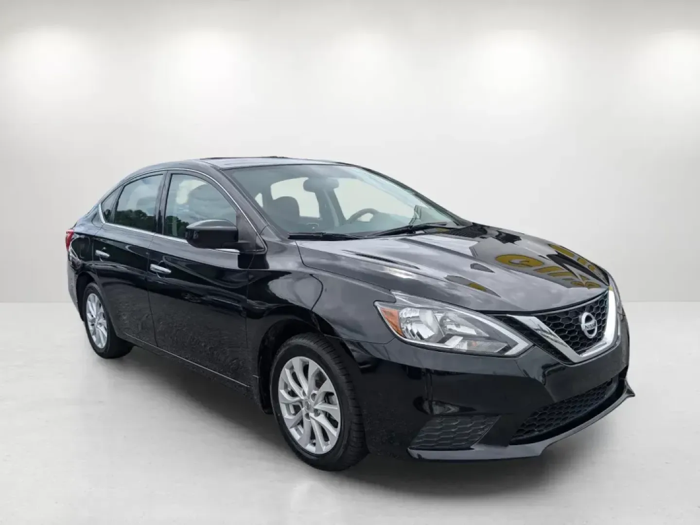 2019 /Charcoal Nissan Sentra SV (3N1AB7AP0KL) with an Regular Unleaded I-4 1.8 L/110 engine, 1-Speed CVT w/OD transmission, located at 3959 U.S. 80 W, Phenix City, AL, 36870, (334) 297-4885, 32.469296, -85.135185 - 2019 Nissan Sentra SV - Photo#3