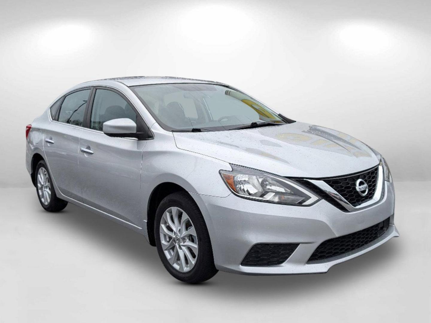 2019 /Charcoal Nissan Sentra SV (3N1AB7APXKL) with an Regular Unleaded I-4 1.8 L/110 engine, 1-Speed CVT w/OD transmission, located at 3959 U.S. 80 W, Phenix City, AL, 36870, (334) 297-4885, 32.469296, -85.135185 - 2019 Nissan Sentra SV - Photo#5