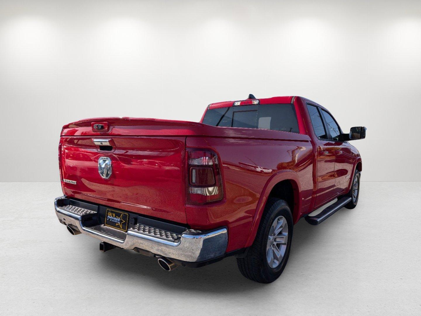 2019 /Black Ram 1500 Laramie (1C6RREDT3KN) with an Regular Unleaded V-8 5.7 L/345 engine, 8-Speed Automatic w/OD transmission, located at 804 22nd Ave, Phenix City, AL, 36870, (334) 297-1860, 32.484749, -85.024475 - 2019 Ram 1500 Laramie - Photo#4