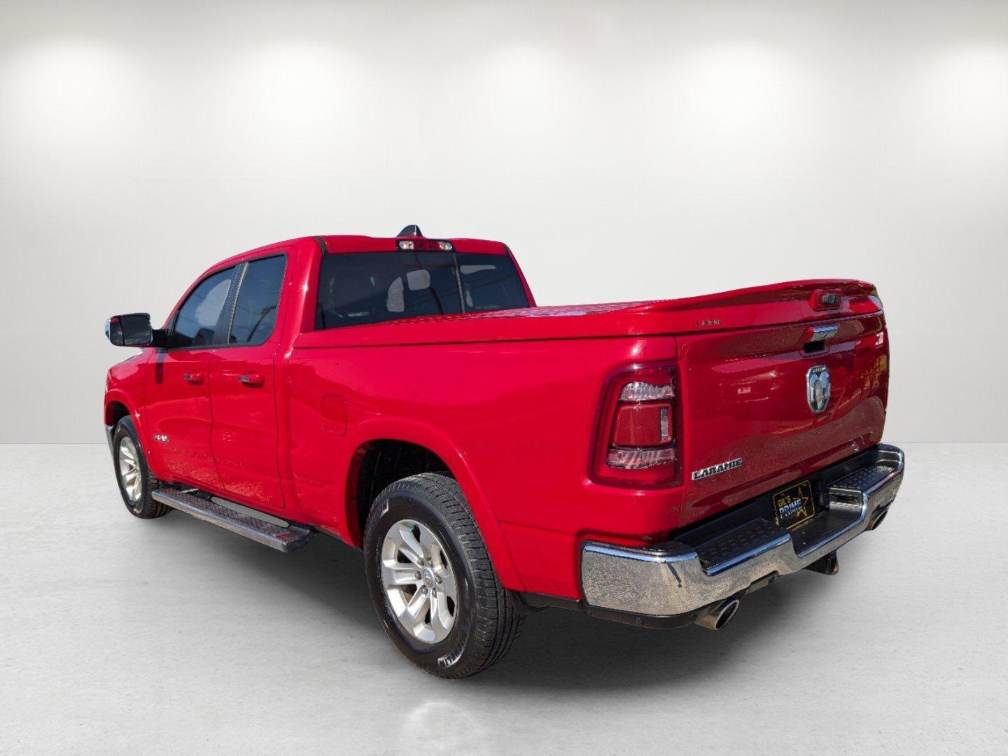 2019 /Black Ram 1500 Laramie (1C6RREDT3KN) with an Regular Unleaded V-8 5.7 L/345 engine, 8-Speed Automatic w/OD transmission, located at 804 22nd Ave, Phenix City, AL, 36870, (334) 297-1860, 32.484749, -85.024475 - 2019 Ram 1500 Laramie - Photo#6