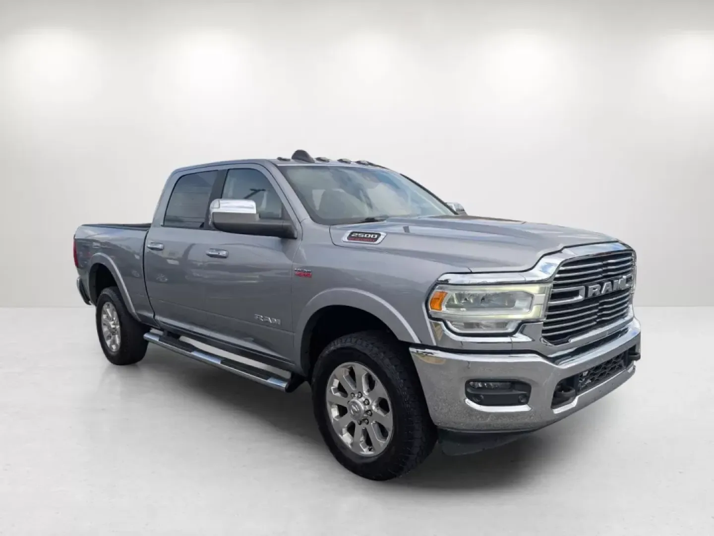 2019 /Black Ram 2500 Laramie (3C6UR5FJ2KG) with an Other engine, located at 1430 Gateway Drive, Opelika, AL, 36801, (334) 239-0944, 32.637871, -85.409790 - **Unleash Your Adventures with the 2019 Ram 2500 Laramie Crew Cab Pickup!**<br /> <br /> Are you ready to elevate your weekend adventures or tackle your daily commutes with confidence? The 2019 Ram 2500 Laramie Crew Cab Pickup is the perfect blend of power, comfort, and technology, making it an idea - Photo#2
