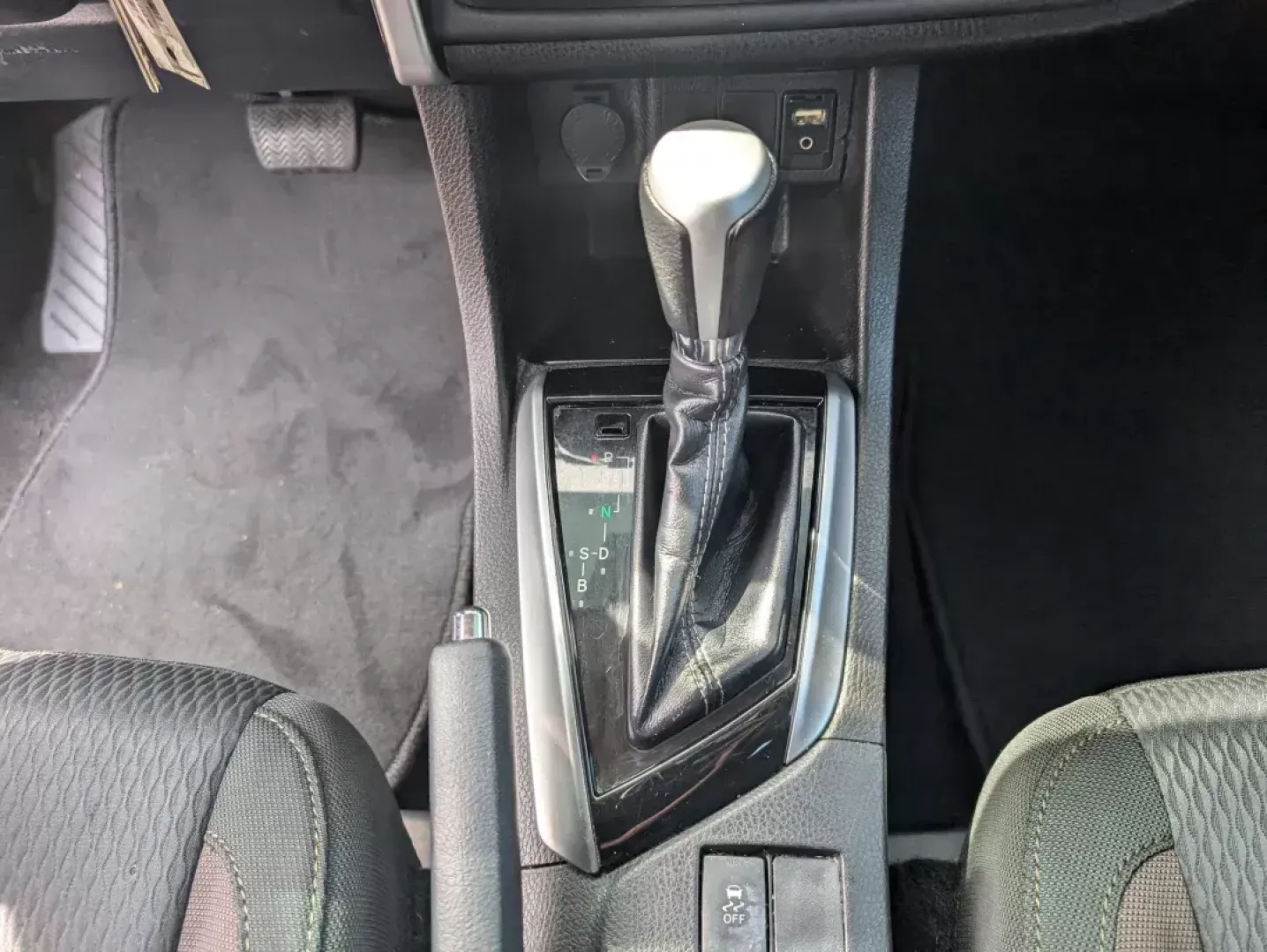 2019 Toyota Corolla L (5YFBURHE7KP) with an Regular Unleaded I-4 1.8 L/110 engine, 1-Speed CVT w/OD transmission, located at 5115 14th Ave., Columbus, GA, 31904, (706) 323-0345, 32.511494, -84.971046 - **Discover Adventure with the 2019 Toyota Corolla at Gils Auto - Columbus!**<br /> <br /> Are you searching for a reliable vehicle that perfectly fits your active lifestyle? Look no further than this 2019 Toyota Corolla, designed for both comfort and efficiency-ideal for families on the go, daily co - Photo#13
