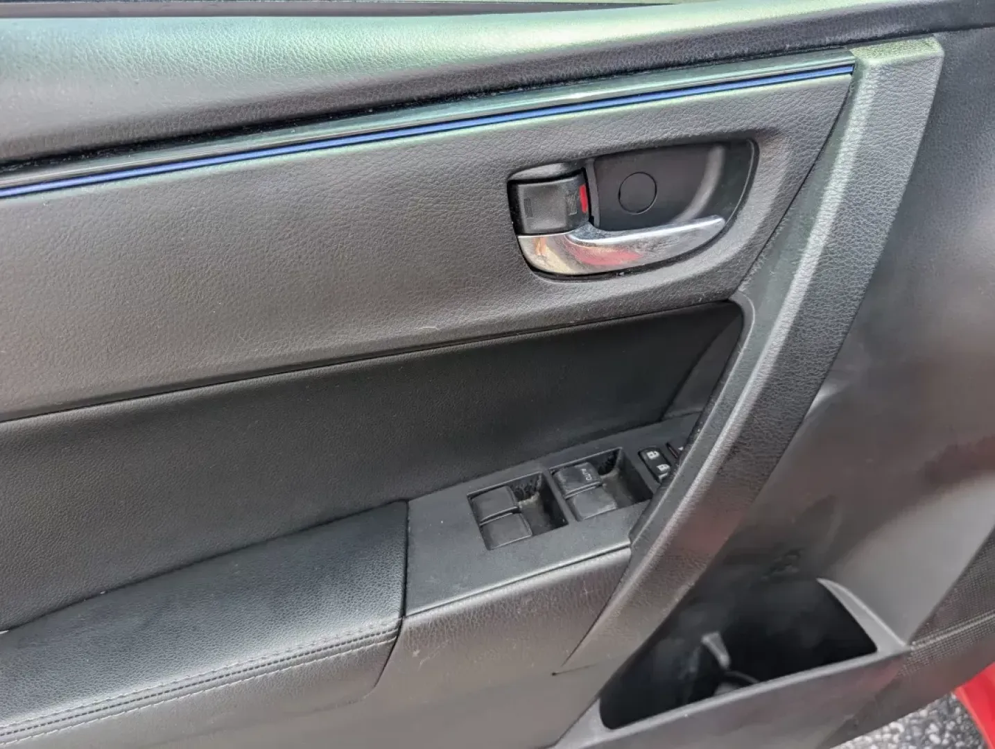 2019 Toyota Corolla SE (5YFBURHEXKP) with an Other engine, located at 3959 U.S. 80 W, Phenix City, AL, 36870, (334) 297-4885, 32.469296, -85.135185 - Discover the ideal companion for your daily adventures with the 2019 Toyota Corolla, available now at Gils Auto in Phenix City, AL. This sedan is perfect for budget-conscious buyers and those looking for reliable transportation that seamlessly fits into their active lifestyles. Whether you're commut - Photo#8