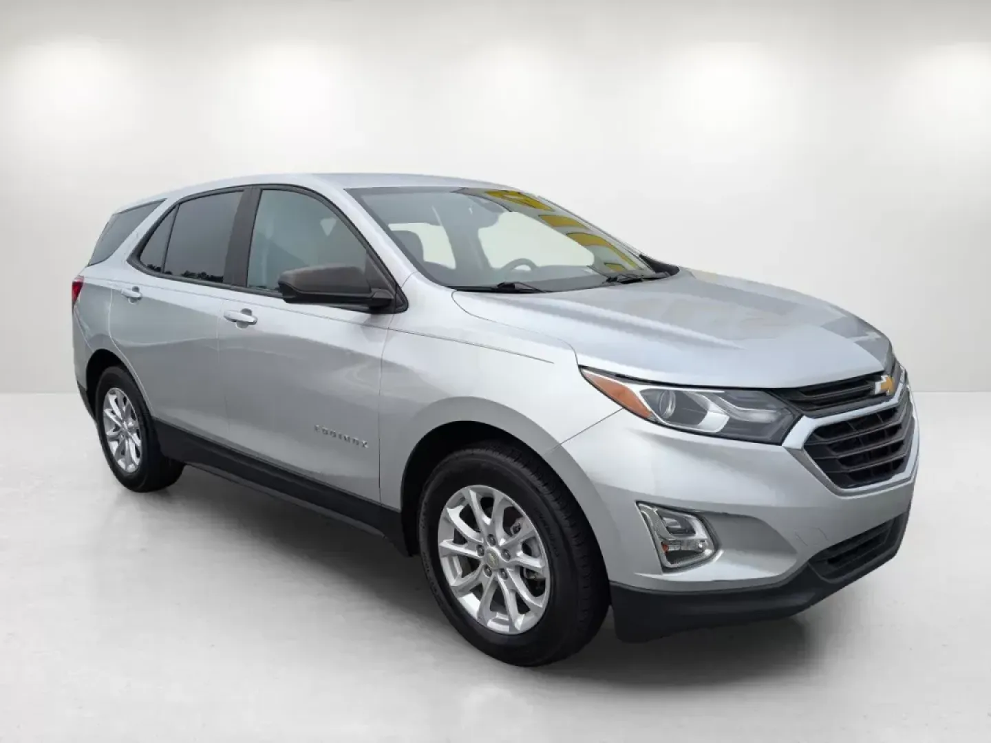 2020 /Medium Ash Gray Chevrolet Equinox LS (3GNAXFEV1LS) with an Turbocharged Gas I4 1.5L/92 engine, 6-Speed Automatic transmission, located at 5115 14th Ave., Columbus, GA, 31904, (706) 323-0345, 32.511494, -84.971046 - **2020 Chevrolet Equinox LS Your Perfect Family SUV Awaits at Gils Auto!**<br /> <br /> Are you ready to elevate your family adventures or daily commutes with a vehicle that blends comfort, style, and technology? Look no further than this 2020 Chevrolet Equinox LS, available now at Gils Auto in Col - Photo#2