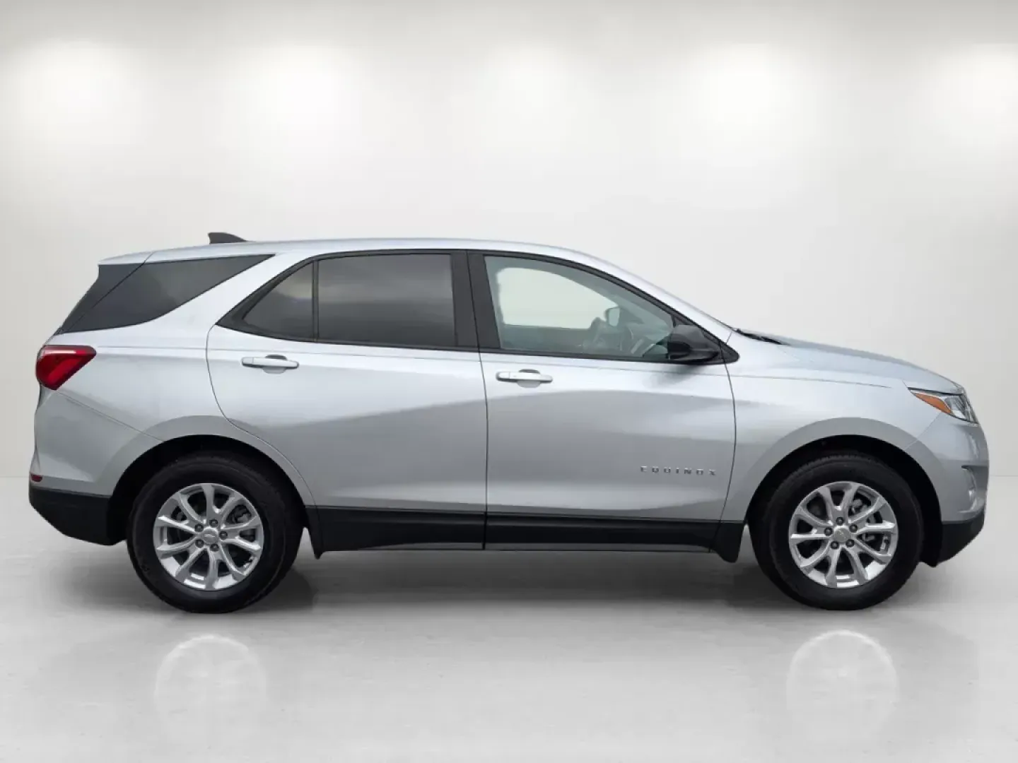 2020 /Medium Ash Gray Chevrolet Equinox LS (3GNAXFEV1LS) with an Turbocharged Gas I4 1.5L/92 engine, 6-Speed Automatic transmission, located at 5115 14th Ave., Columbus, GA, 31904, (706) 323-0345, 32.511494, -84.971046 - **2020 Chevrolet Equinox LS Your Perfect Family SUV Awaits at Gils Auto!**<br /> <br /> Are you ready to elevate your family adventures or daily commutes with a vehicle that blends comfort, style, and technology? Look no further than this 2020 Chevrolet Equinox LS, available now at Gils Auto in Col - Photo#3