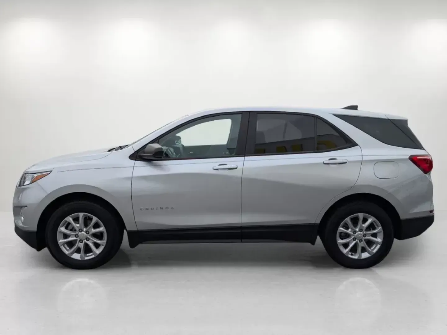 2020 /Medium Ash Gray Chevrolet Equinox LS (3GNAXFEV1LS) with an Turbocharged Gas I4 1.5L/92 engine, 6-Speed Automatic transmission, located at 5115 14th Ave., Columbus, GA, 31904, (706) 323-0345, 32.511494, -84.971046 - **2020 Chevrolet Equinox LS Your Perfect Family SUV Awaits at Gils Auto!**<br /> <br /> Are you ready to elevate your family adventures or daily commutes with a vehicle that blends comfort, style, and technology? Look no further than this 2020 Chevrolet Equinox LS, available now at Gils Auto in Col - Photo#7