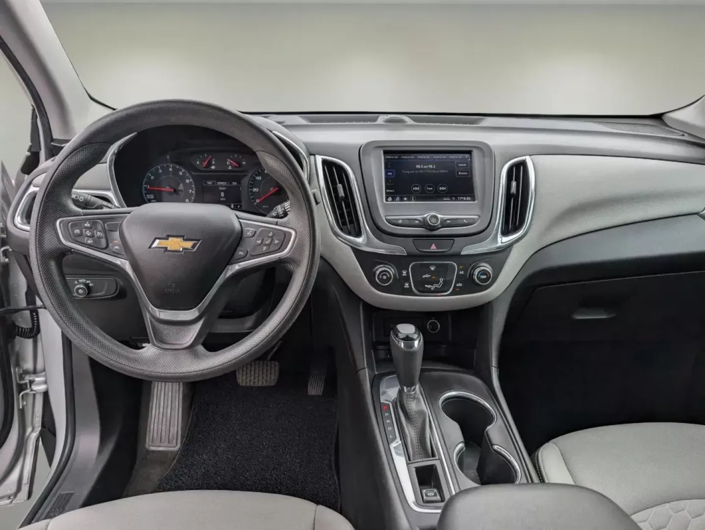 2020 /Medium Ash Gray Chevrolet Equinox LS (3GNAXFEV1LS) with an Turbocharged Gas I4 1.5L/92 engine, 6-Speed Automatic transmission, located at 5115 14th Ave., Columbus, GA, 31904, (706) 323-0345, 32.511494, -84.971046 - **2020 Chevrolet Equinox LS Your Perfect Family SUV Awaits at Gils Auto!**<br /> <br /> Are you ready to elevate your family adventures or daily commutes with a vehicle that blends comfort, style, and technology? Look no further than this 2020 Chevrolet Equinox LS, available now at Gils Auto in Col - Photo#11