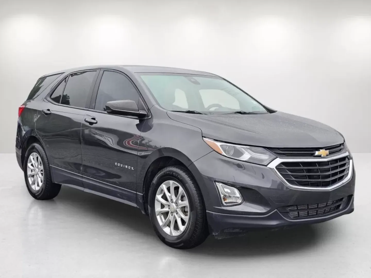 2020 /Medium Ash Gray Chevrolet Equinox LS (2GNAXHEV7L6) with an Other engine, located at 521 Old Farm Lane Rd, Prattville, AL, 36066, (334) 325-1505, 32.482460, -86.416367 - **Unleash Your Adventurous Spirit with the 2020 Chevrolet Equinox LS at Gils Auto**<br /> <br /> Are you ready to embark on a new journey? Whether you're navigating the bustling streets of Phenix City or exploring the beautiful nearby landscapes, the 2020 Chevrolet Equinox LS is your perfect compani - Photo#2