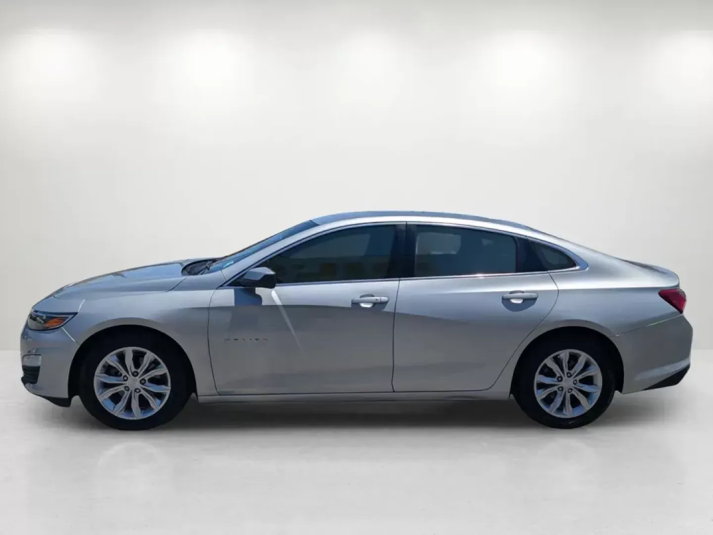 2020 /Jet Black Chevrolet Malibu LT (1G1ZD5ST5LF) with an Turbocharged Gas I4 1.5L/91 engine, 1-Speed Automatic transmission, located at 7000 Northlake Connector, Columbus, GA, 31904, (706) 987-8085, 32.524975, -84.978134 - 2020 Chevrolet Malibu LT - Photo#7