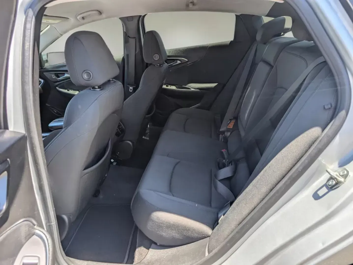 2020 /Jet Black Chevrolet Malibu LT (1G1ZD5ST5LF) with an Turbocharged Gas I4 1.5L/91 engine, 1-Speed Automatic transmission, located at 7000 Northlake Connector, Columbus, GA, 31904, (706) 987-8085, 32.524975, -84.978134 - 2020 Chevrolet Malibu LT - Photo#10