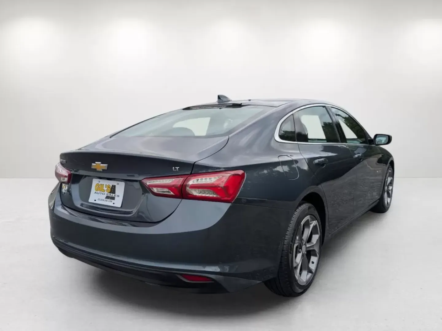 2020 /Jet Black Chevrolet Malibu LT (1G1ZD5ST0LF) with an Other engine, located at 3959 U.S. 80 W, Phenix City, AL, 36870, (334) 297-4885, 32.469296, -85.135185 - Experience the joy of driving with the 2020 Chevrolet Malibu LT, now available at Gils Auto in Phenix City, AL! This stylish sedan is perfect for those who appreciate comfort and efficiency, making it an ideal choice for families on the go, daily commuters, or anyone seeking a reliable vehicle for w - Photo#5