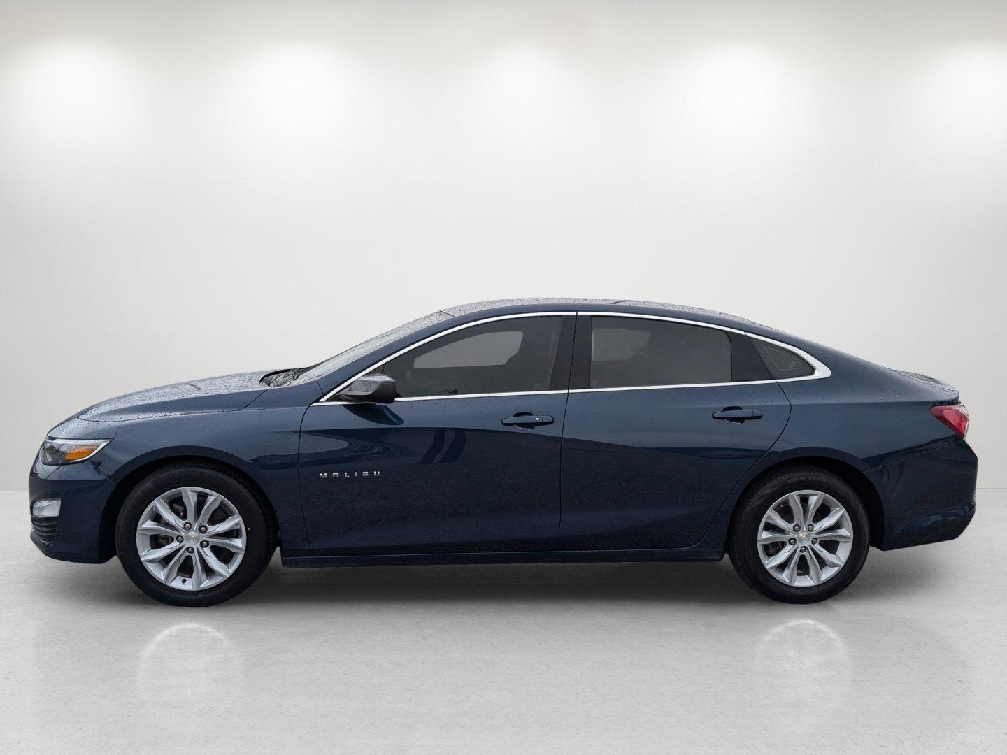 2020 /Jet Black Chevrolet Malibu LT (1G1ZD5ST5LF) with an Turbocharged Gas I4 1.5L/91 engine, 1-Speed Automatic transmission, located at 804 22nd Ave, Phenix City, AL, 36870, (334) 297-1860, 32.484749, -85.024475 - 2020 Chevrolet Malibu LT - Photo#7