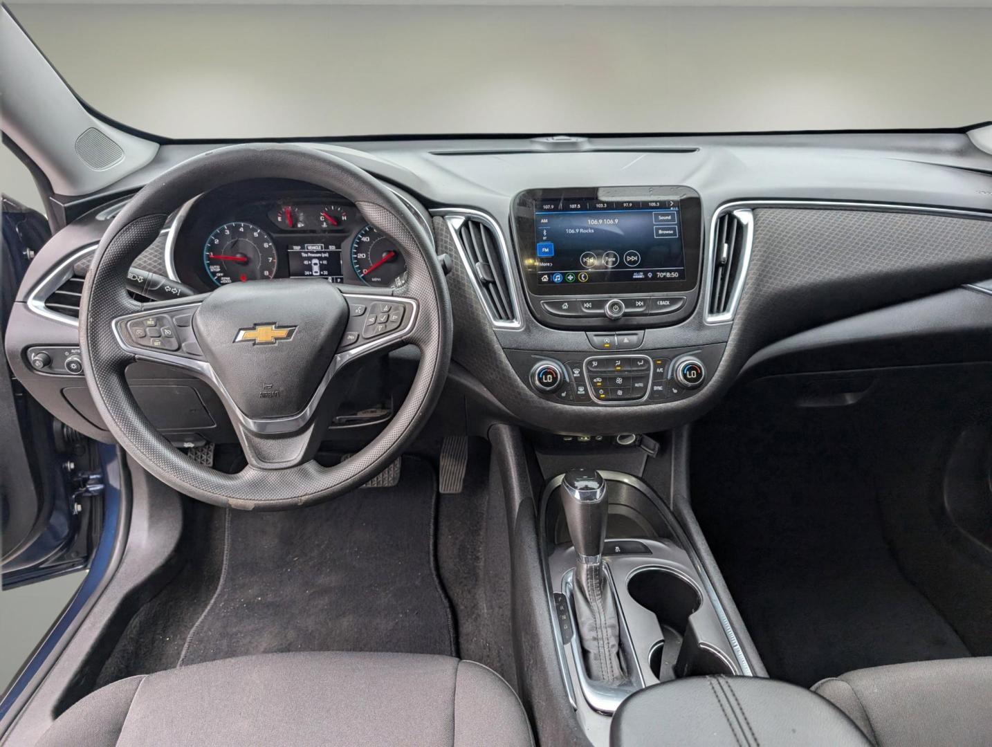 2020 /Jet Black Chevrolet Malibu LT (1G1ZD5ST5LF) with an Turbocharged Gas I4 1.5L/91 engine, 1-Speed Automatic transmission, located at 804 22nd Ave, Phenix City, AL, 36870, (334) 297-1860, 32.484749, -85.024475 - 2020 Chevrolet Malibu LT - Photo#11