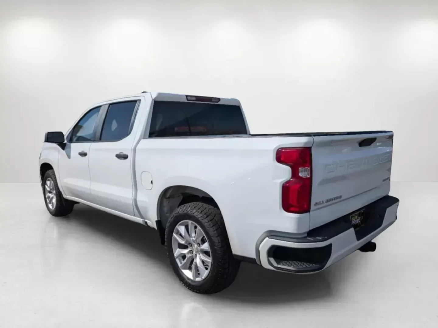 2020 /Jet Black Chevrolet Silverado 1500 Custom (1GCPWBEH6LZ) with an Gas V6 4.3L/262 engine, 6-Speed Automatic transmission, located at 7000 Northlake Connector, Columbus, GA, 31904, (706) 987-8085, 32.524975, -84.978134 - 2020 Chevrolet Silverado 1500 Custom - Photo#6