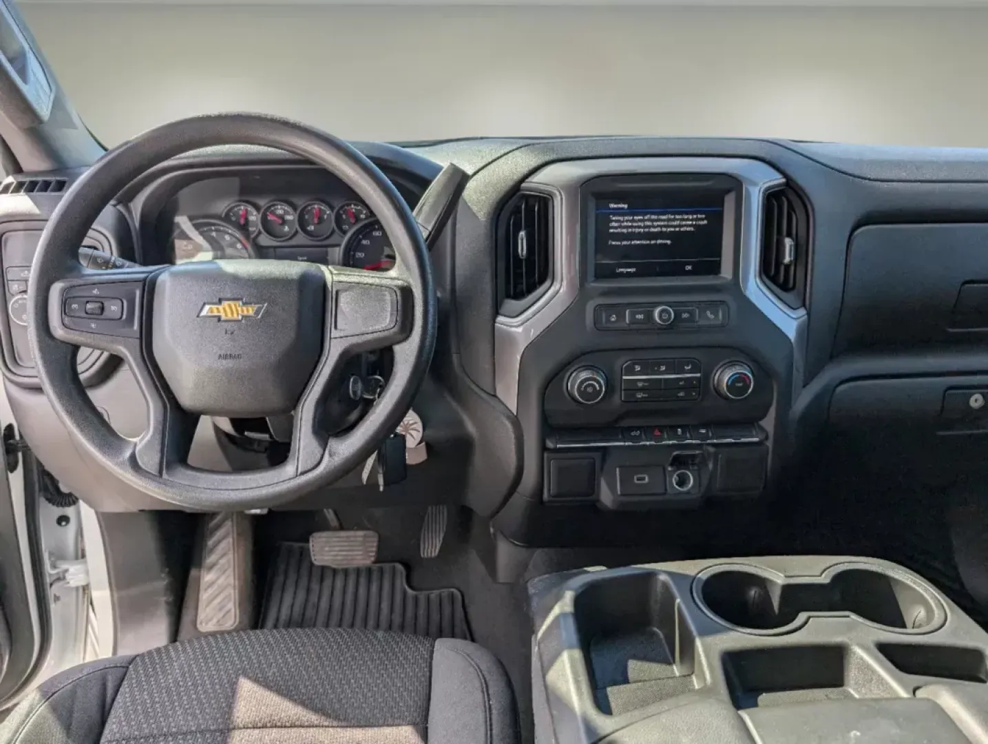 2020 /Jet Black Chevrolet Silverado 1500 Custom (1GCPWBEH6LZ) with an Gas V6 4.3L/262 engine, 6-Speed Automatic transmission, located at 7000 Northlake Connector, Columbus, GA, 31904, (706) 987-8085, 32.524975, -84.978134 - 2020 Chevrolet Silverado 1500 Custom - Photo#11