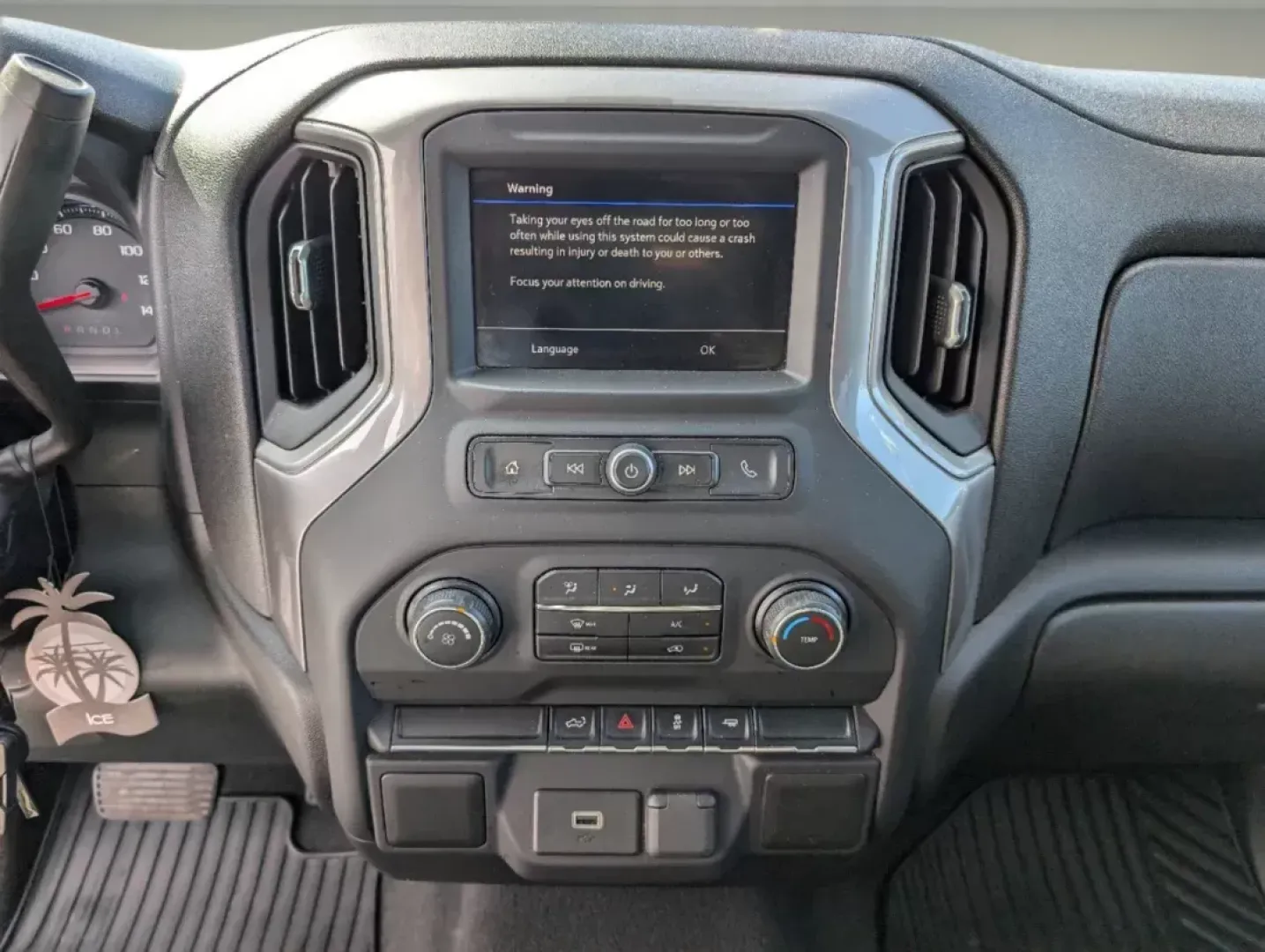 2020 /Jet Black Chevrolet Silverado 1500 Custom (1GCPWBEH6LZ) with an Gas V6 4.3L/262 engine, 6-Speed Automatic transmission, located at 7000 Northlake Connector, Columbus, GA, 31904, (706) 987-8085, 32.524975, -84.978134 - 2020 Chevrolet Silverado 1500 Custom - Photo#15
