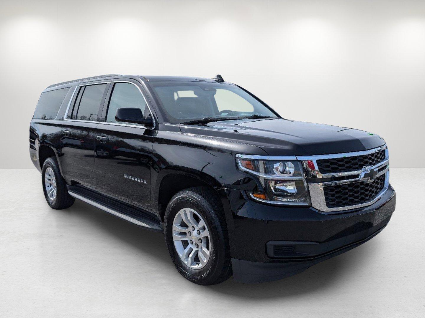 2020 /Jet Black/Dark Ash Chevrolet Suburban LT (1GNSCHKC7LR) with an Gas/Ethanol V8 5.3L/ engine, 6-Speed Automatic transmission, located at 5115 14th Ave., Columbus, GA, 31904, (706) 323-0345, 32.511494, -84.971046 - 2020 Chevrolet Suburban LT - Photo#2