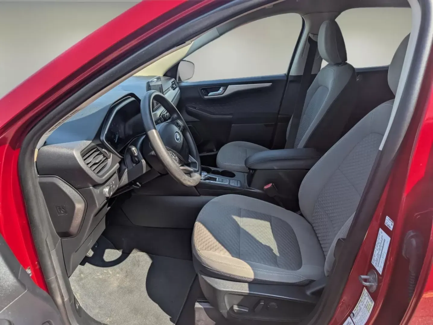 2020 Ford Escape SE (1FMCU0G64LU) with an Other engine, located at 521 Old Farm Lane Rd, Prattville, AL, 36066, (334) 325-1505, 32.482460, -86.416367 - **Experience Adventure with the 2020 Ford Escape SE Your Ideal SUV for Life's Journeys!**<br /> <br /> Are you ready to elevate your daily commute or embark on weekend getaways with the perfect vehicle? Look no further than this stunning 2020 Ford Escape SE, available now at Gils Auto in Phenix Cit - Photo#9