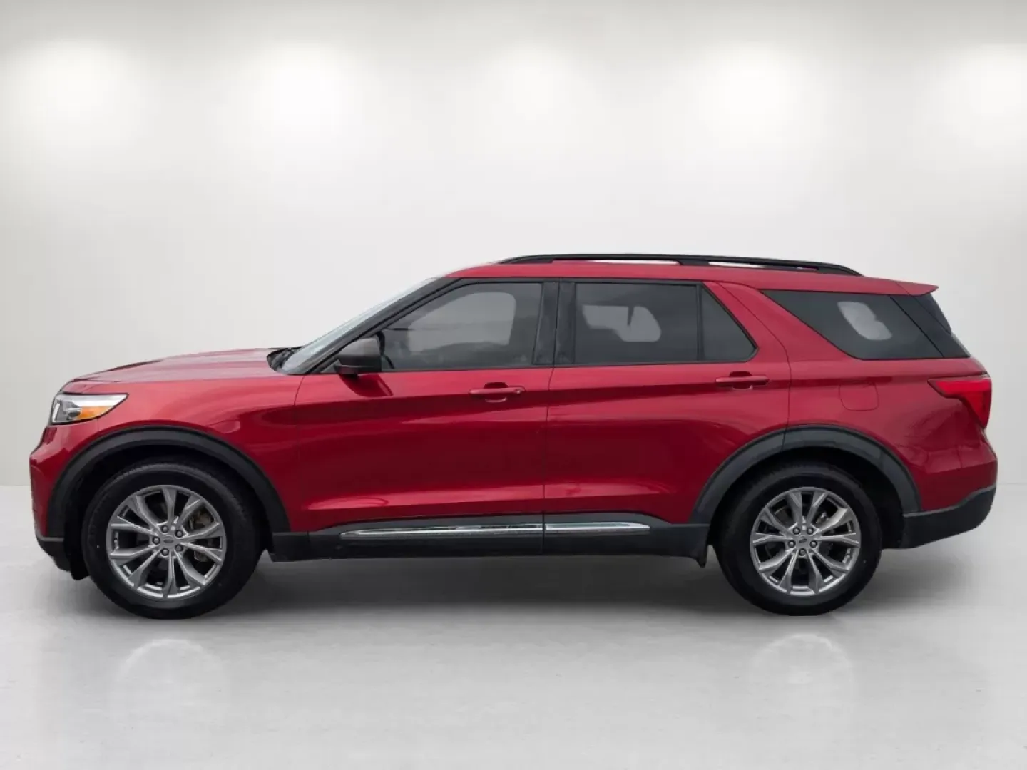 2020 Ford Explorer XLT (1FMSK7DH1LG) with an Other engine, located at 3959 U.S. 80 W, Phenix City, AL, 36870, (334) 297-4885, 32.469296, -85.135185 - **Discover Adventure with the 2020 Ford Explorer XLT at Gils Auto in Phenix City, AL!**<br /> <br /> Are you ready to elevate your family adventures and weekend getaways? The 2020 Ford Explorer XLT, a standout SUV, is designed for those who crave versatility and comfort on the road. Whether you're n - Photo#7