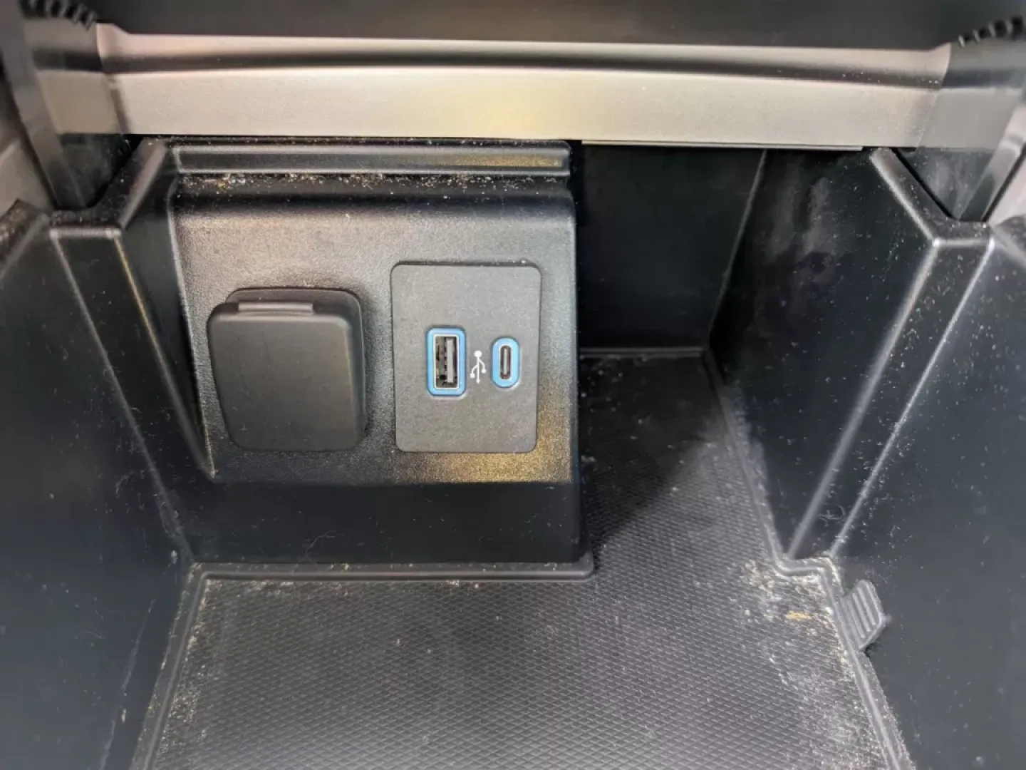 2020 Ford Explorer XLT (1FMSK7DH1LG) with an Other engine, located at 3959 U.S. 80 W, Phenix City, AL, 36870, (334) 297-4885, 32.469296, -85.135185 - **Discover Adventure with the 2020 Ford Explorer XLT at Gils Auto in Phenix City, AL!**<br /> <br /> Are you ready to elevate your family adventures and weekend getaways? The 2020 Ford Explorer XLT, a standout SUV, is designed for those who crave versatility and comfort on the road. Whether you're n - Photo#13