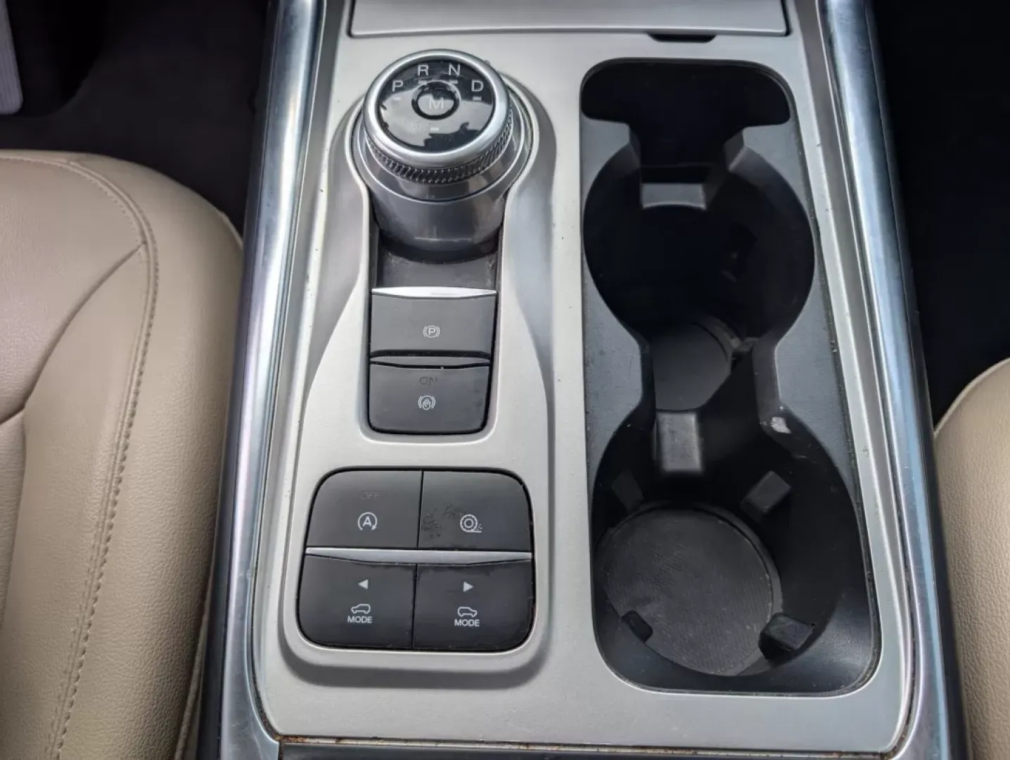 2020 Ford Explorer XLT (1FMSK7DH1LG) with an Other engine, located at 3959 U.S. 80 W, Phenix City, AL, 36870, (334) 297-4885, 32.469296, -85.135185 - **Discover Adventure with the 2020 Ford Explorer XLT at Gils Auto in Phenix City, AL!**<br /> <br /> Are you ready to elevate your family adventures and weekend getaways? The 2020 Ford Explorer XLT, a standout SUV, is designed for those who crave versatility and comfort on the road. Whether you're n - Photo#15