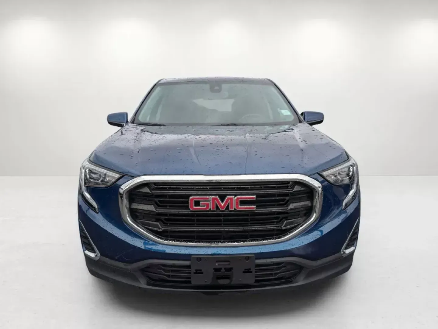 2020 /Jet Black GMC Terrain SLE (3GKALMEVXLL) with an Turbocharged Gas/E15 I4 1.5L/92 engine, 9-Speed Automatic transmission, located at 1430 Gateway Drive, Opelika, AL, 36801, (334) 239-0944, 32.637871, -85.409790 - ### Drive into Adventure with the 2020 GMC Terrain SLE<br /> <br /> Are you ready to upgrade your driving experience? Whether you're navigating daily commutes, taking the kids to soccer practice, or embarking on weekend getaways, the 2020 GMC Terrain SLE is the perfect SUV for your lifestyle. At Gil - Photo#1