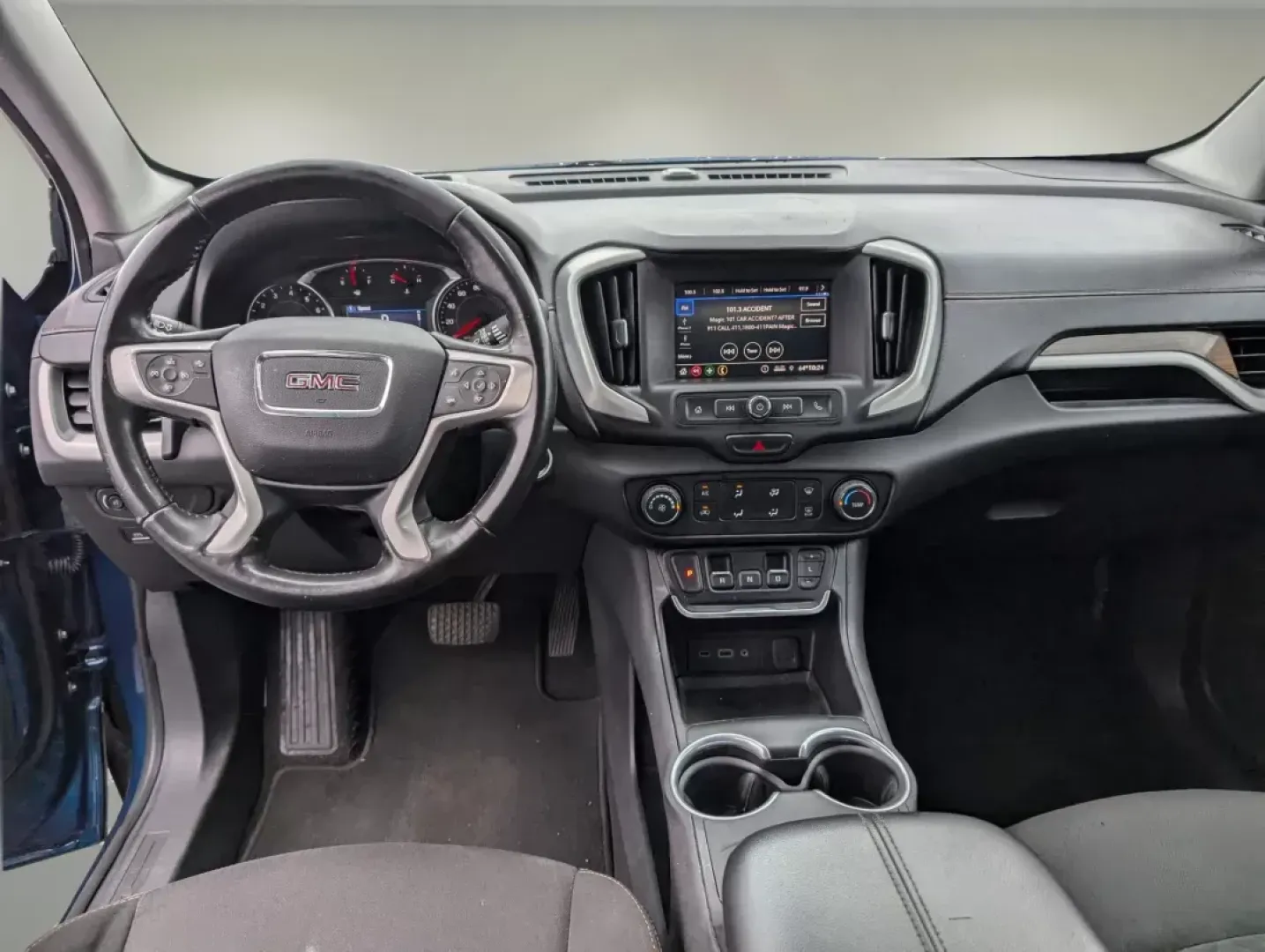 2020 /Jet Black GMC Terrain SLE (3GKALMEVXLL) with an Turbocharged Gas/E15 I4 1.5L/92 engine, 9-Speed Automatic transmission, located at 1430 Gateway Drive, Opelika, AL, 36801, (334) 239-0944, 32.637871, -85.409790 - ### Drive into Adventure with the 2020 GMC Terrain SLE<br /> <br /> Are you ready to upgrade your driving experience? Whether you're navigating daily commutes, taking the kids to soccer practice, or embarking on weekend getaways, the 2020 GMC Terrain SLE is the perfect SUV for your lifestyle. At Gil - Photo#11
