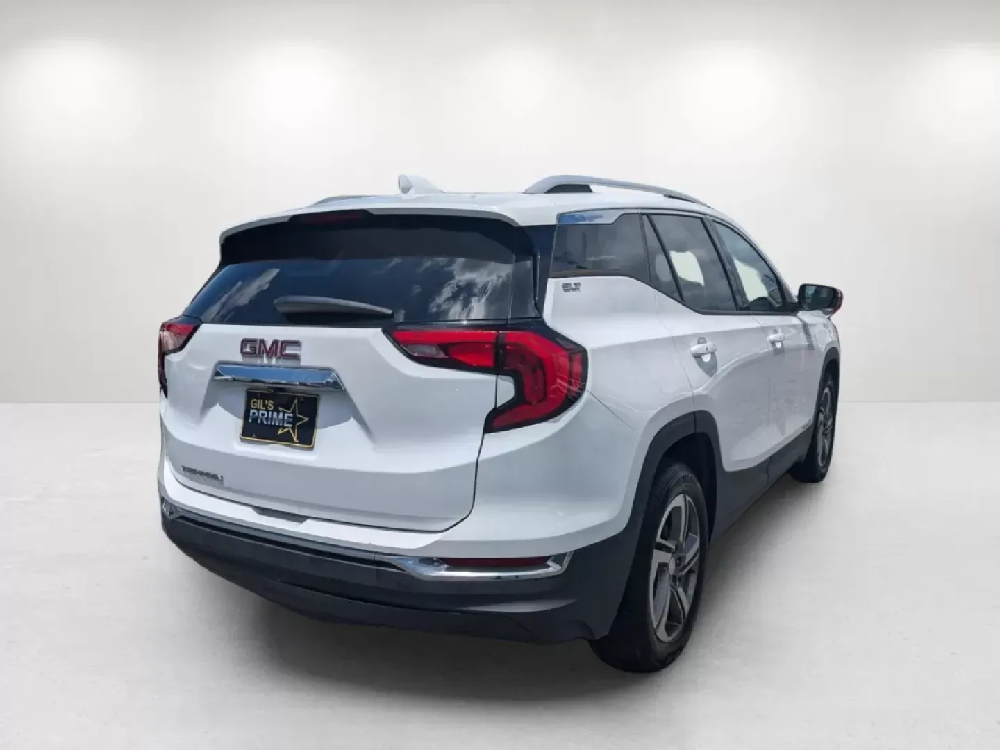 2020 /Jet Black GMC Terrain SLT (3GKALPEV2LL) with an Other engine, located at 7000 Northlake Connector, Columbus, GA, 31904, (706) 987-8085, 32.524975, -84.978134 - **Discover Your Adventure with the 2020 GMC Terrain SLT at Gils Auto - Phenix City**<br /> <br /> Are you ready to enhance your lifestyle with a vehicle that perfectly blends style, comfort, and capability? The 2020 GMC Terrain SLT is the SUV you've been waiting for, ideally suited for families, com - Photo#3