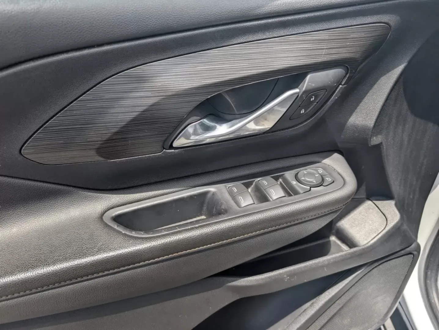 2020 /Jet Black GMC Terrain SLT (3GKALPEV2LL) with an Other engine, located at 7000 Northlake Connector, Columbus, GA, 31904, (706) 987-8085, 32.524975, -84.978134 - **Discover Your Adventure with the 2020 GMC Terrain SLT at Gils Auto - Phenix City**<br /> <br /> Are you ready to enhance your lifestyle with a vehicle that perfectly blends style, comfort, and capability? The 2020 GMC Terrain SLT is the SUV you've been waiting for, ideally suited for families, com - Photo#7