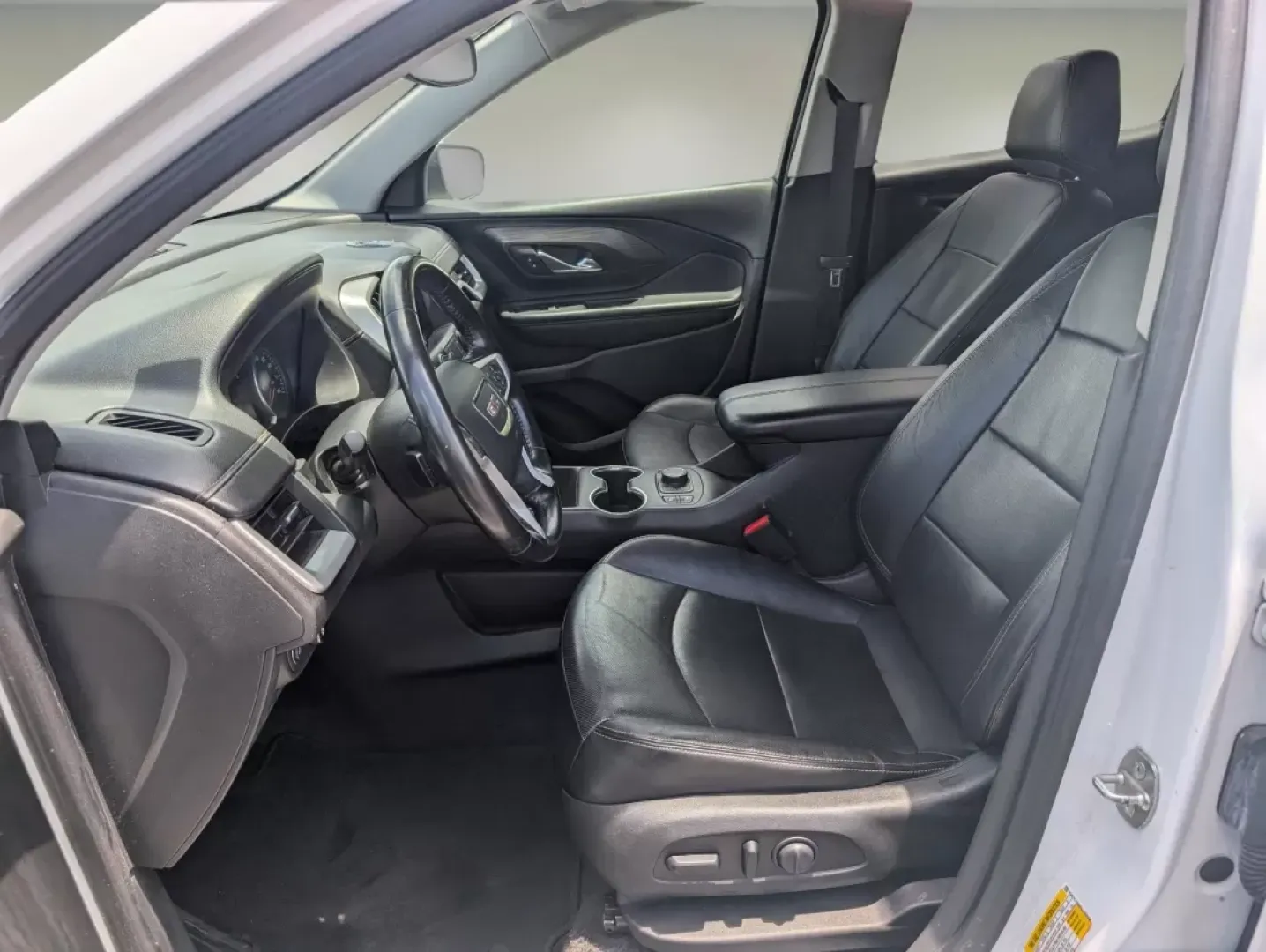 2020 /Jet Black GMC Terrain SLT (3GKALPEV2LL) with an Other engine, located at 7000 Northlake Connector, Columbus, GA, 31904, (706) 987-8085, 32.524975, -84.978134 - **Discover Your Adventure with the 2020 GMC Terrain SLT at Gils Auto - Phenix City**<br /> <br /> Are you ready to enhance your lifestyle with a vehicle that perfectly blends style, comfort, and capability? The 2020 GMC Terrain SLT is the SUV you've been waiting for, ideally suited for families, com - Photo#8