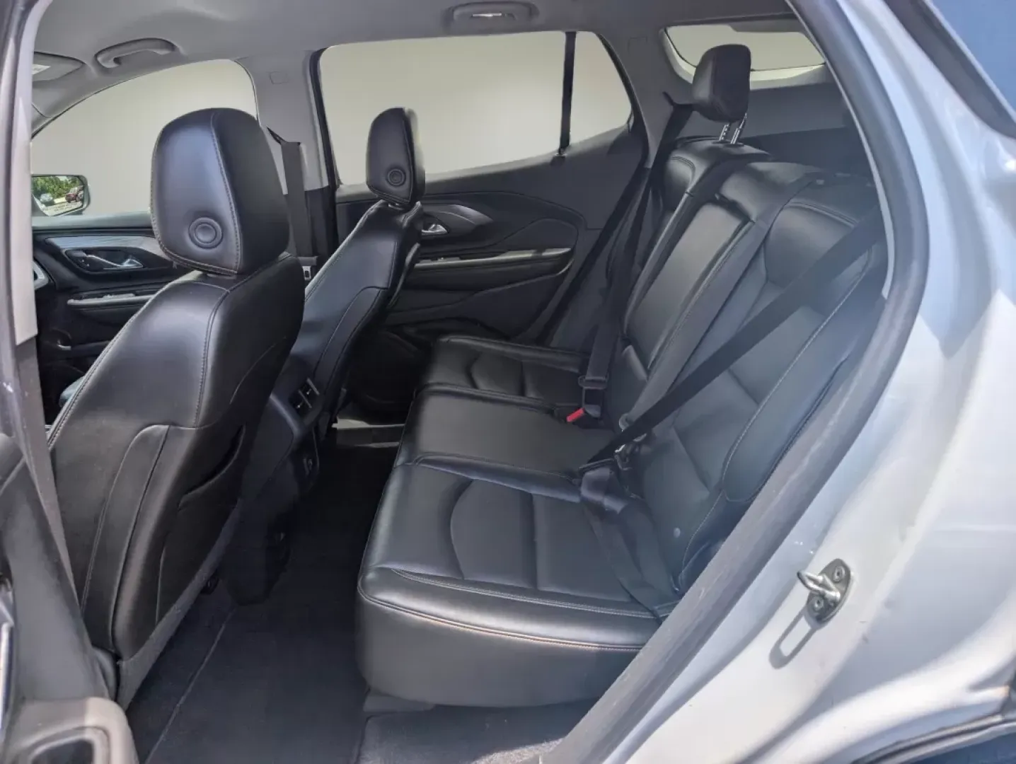 2020 /Jet Black GMC Terrain SLT (3GKALPEV2LL) with an Other engine, located at 7000 Northlake Connector, Columbus, GA, 31904, (706) 987-8085, 32.524975, -84.978134 - **Discover Your Adventure with the 2020 GMC Terrain SLT at Gils Auto - Phenix City**<br /> <br /> Are you ready to enhance your lifestyle with a vehicle that perfectly blends style, comfort, and capability? The 2020 GMC Terrain SLT is the SUV you've been waiting for, ideally suited for families, com - Photo#9