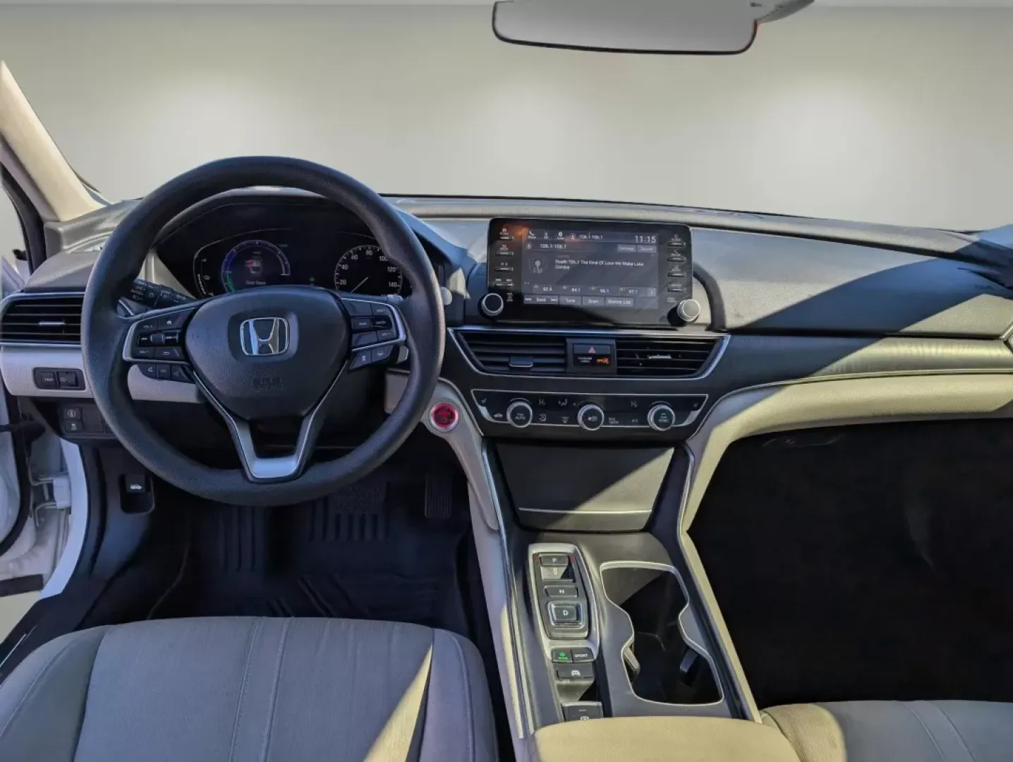 2020 Honda Accord Hybrid EX (1HGCV3F4XLA) with an Other engine, located at 521 Old Farm Lane Rd, Prattville, AL, 36066, (334) 325-1505, 32.482460, -86.416367 - **Unleash Your Adventures with the 2020 Honda Accord Hybrid EX at Gils Auto!**<br /> <br /> Are you searching for a versatile vehicle that fits seamlessly into your dynamic lifestyle? The 2020 Honda Accord Hybrid EX is the perfect companion for both the daily commuter and the weekend explorer. With - Photo#9