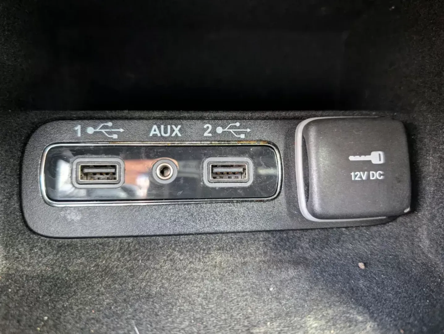 2020 /Black Jeep Grand Cherokee Altitude (1C4RJEAG3LC) with an Regular Unleaded V-6 3.6 L/220 engine, 8-Speed Automatic w/OD transmission, located at 7000 Northlake Connector, Columbus, GA, 31904, (706) 987-8085, 32.524975, -84.978134 - 2020 Jeep Grand Cherokee Altitude - Photo#14