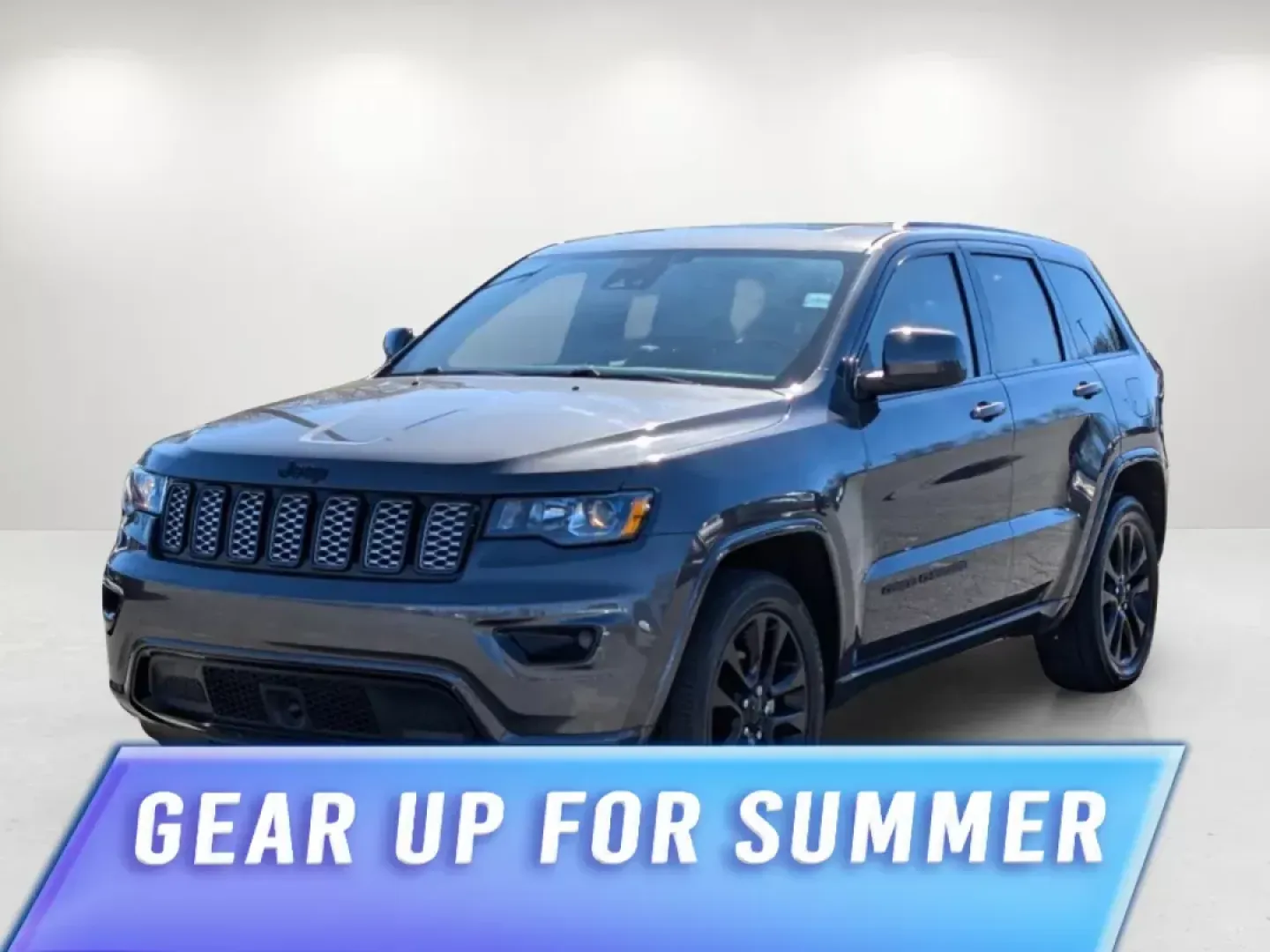 2020 /Black Jeep Grand Cherokee Altitude (1C4RJEAG5LC) with an Regular Unleaded V-6 3.6 L/220 engine, 8-Speed Automatic w/OD transmission, located at 7000 Northlake Connector, Columbus, GA, 31904, (706) 987-8085, 32.524975, -84.978134 - 2020 Jeep Grand Cherokee Altitude - Photo#0