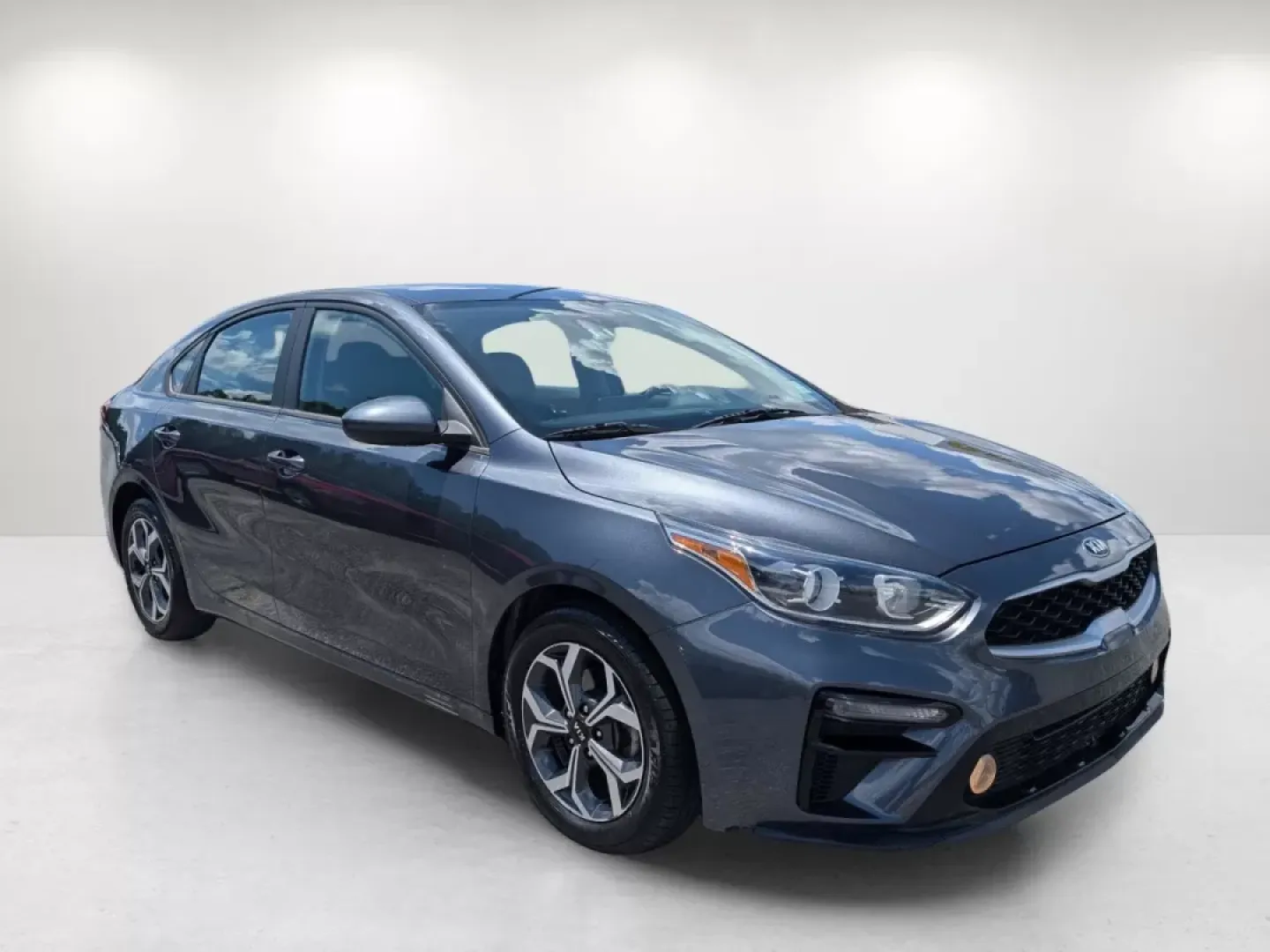 2020 /Black Kia Forte LXS (3KPF24AD6LE) with an Other engine, located at 1430 Gateway Drive, Opelika, AL, 36801, (334) 239-0944, 32.637871, -85.409790 - **Discover Your Next Adventure with the 2020 Kia Forte at Gils Auto - Columbus #2!**<br /> <br /> Are you looking for a reliable sedan that fits seamlessly into your daily routine and weekend getaways? Look no further than this 2020 Kia Forte LXS, an ideal choice for budget-conscious buyers and grow - Photo#3