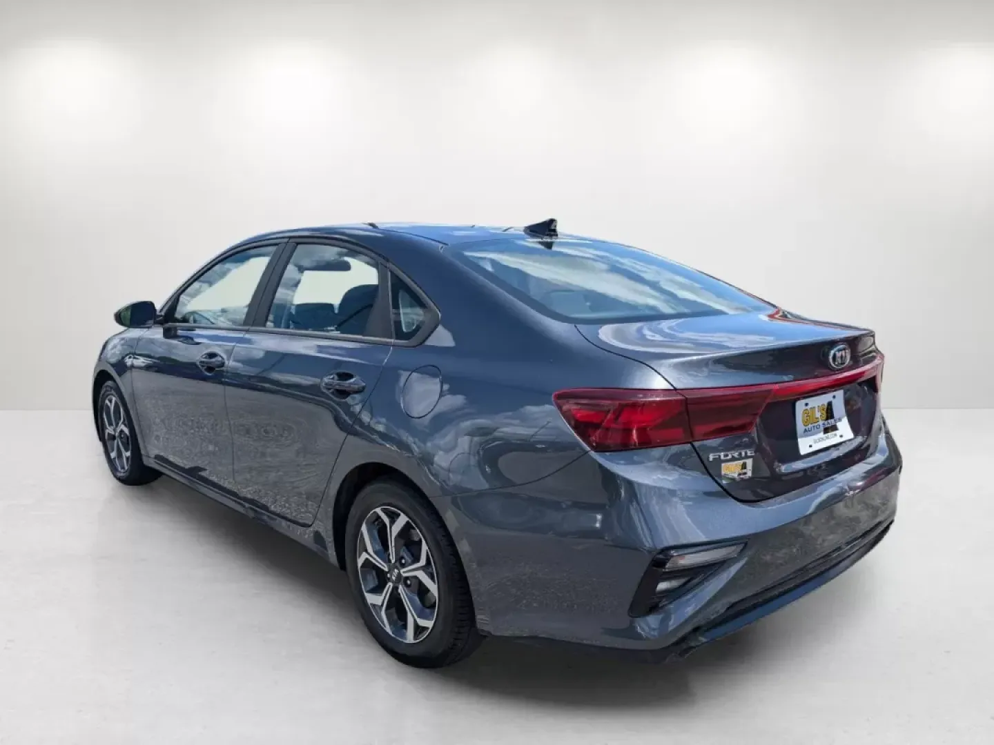 2020 /Black Kia Forte LXS (3KPF24AD6LE) with an Other engine, located at 1430 Gateway Drive, Opelika, AL, 36801, (334) 239-0944, 32.637871, -85.409790 - **Discover Your Next Adventure with the 2020 Kia Forte at Gils Auto - Columbus #2!**<br /> <br /> Are you looking for a reliable sedan that fits seamlessly into your daily routine and weekend getaways? Look no further than this 2020 Kia Forte LXS, an ideal choice for budget-conscious buyers and grow - Photo#7