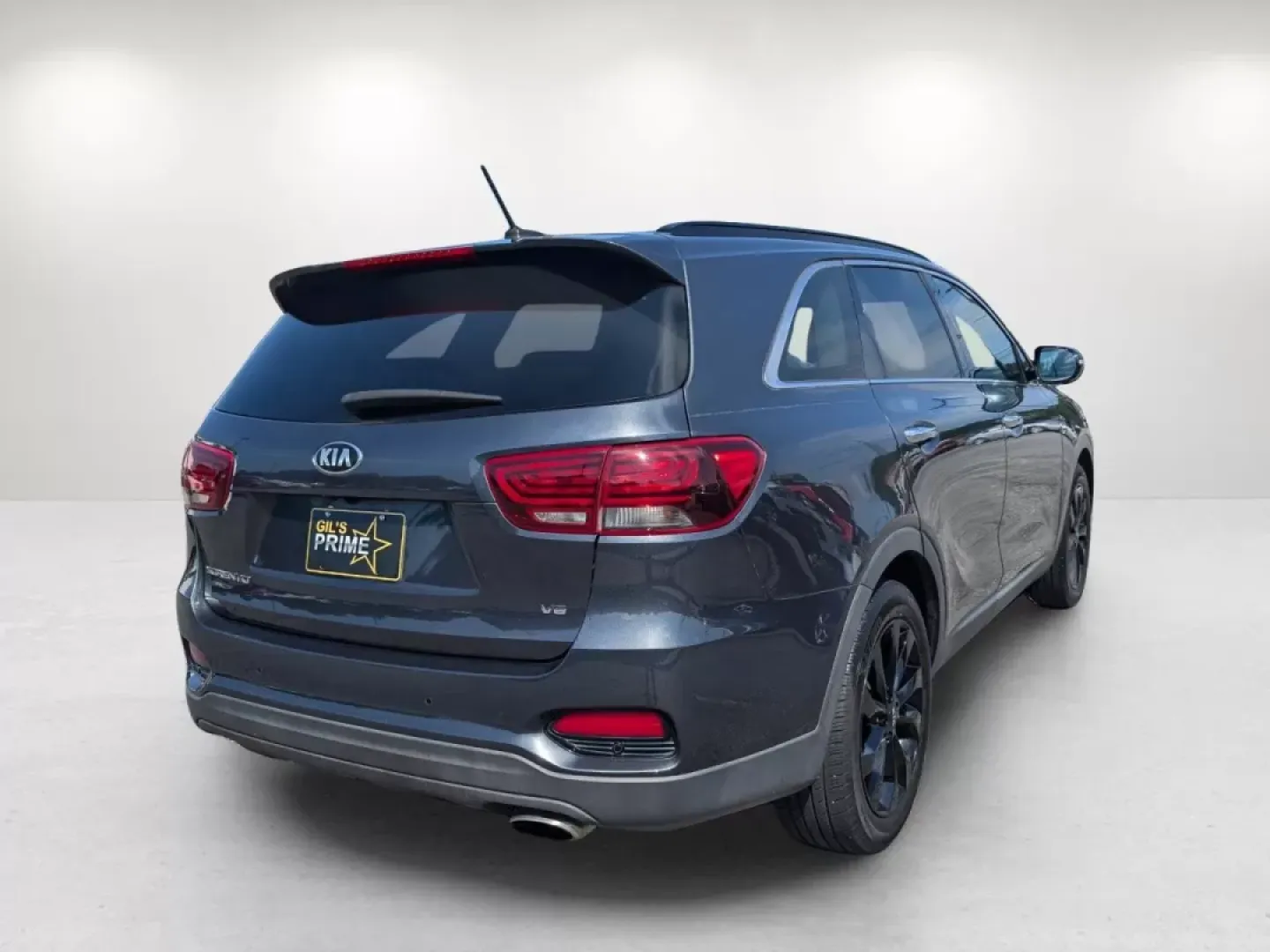 2020 /Black Kia Sorento S V6 (5XYPG4A50LG) with an Other engine, located at 521 Old Farm Lane Rd, Prattville, AL, 36066, (334) 325-1505, 32.482460, -86.416367 - **Adventure Awaits: Discover the 2020 Kia Sorento at Gils Auto in Phenix City, AL!**<br /> <br /> If you're seeking a versatile SUV that combines style, comfort, and practicality, look no further than the 2020 Kia Sorento S V6 available now at Gils Auto, your trusted Buy Here Pay Here dealership loc - Photo#3