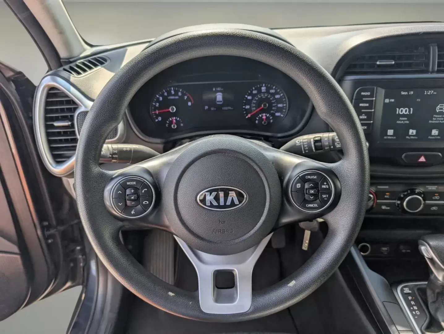 2020 /Black Kia Soul LX (KNDJ23AU7L7) with an Other engine, located at 3959 U.S. 80 W, Phenix City, AL, 36870, (334) 297-4885, 32.469296, -85.135185 - **Discover Your Next Adventure: 2020 Kia Soul LX at Gils Auto in Phenix City!**<br /> <br /> Are you ready to elevate your daily commute and weekend getaways? The 2020 Kia Soul LX is the perfect hatchback for those who seek versatility without compromising style. With its spacious interior, advanced - Photo#15