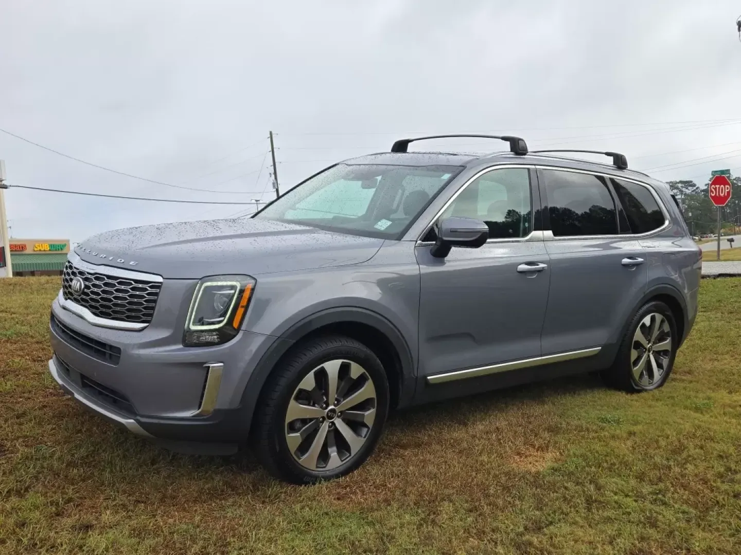 2020 /Black Kia Telluride S (5XYP64HC7LG) with an Other engine, located at 3959 U.S. 80 W, Phenix City, AL, 36870, (334) 297-4885, 32.469296, -85.135185 - Are you ready to elevate your family adventures or streamline your daily commute? Look no further than this impressive 2020 Kia Telluride S, available now at Gils Auto in Phenix City, AL. With its spacious 8-passenger seating and versatile features, this SUV is perfect for growing families, weekend - Photo#1