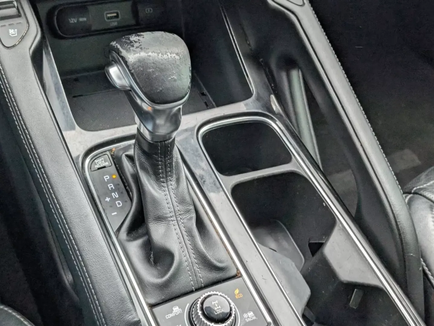 2020 /Black Kia Telluride SX (5XYP5DHC4LG) with an Other engine, located at 1430 Gateway Drive, Opelika, AL, 36801, (334) 239-0944, 32.637871, -85.409790 - Discover the perfect blend of luxury and practicality with this **2020 Kia Telluride SX**, available now at **Gils Auto** in Phenix City, AL. Imagine hitting the road for unforgettable family adventures in this spacious and stylish SUV, designed to accommodate everyone comfortably while turning head - Photo#16