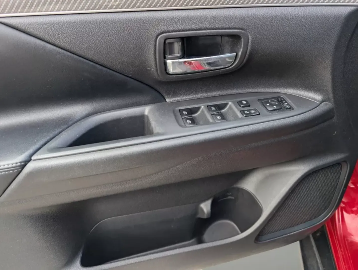 2020 Mitsubishi Outlander SEL (JA4AZ3A35LZ) with an Other engine, located at 5115 14th Ave., Columbus, GA, 31904, (706) 323-0345, 32.511494, -84.971046 - **Adventure Awaits with This 2020 Mitsubishi Outlander SEL Perfect for Family Road Trips or Daily Commuting!**<br /> <br /> Are you ready to elevate your driving experience? The 2020 Mitsubishi Outlander SEL is the ideal SUV for families and adventurers alike, blending comfort, versatility, and cut - Photo#8